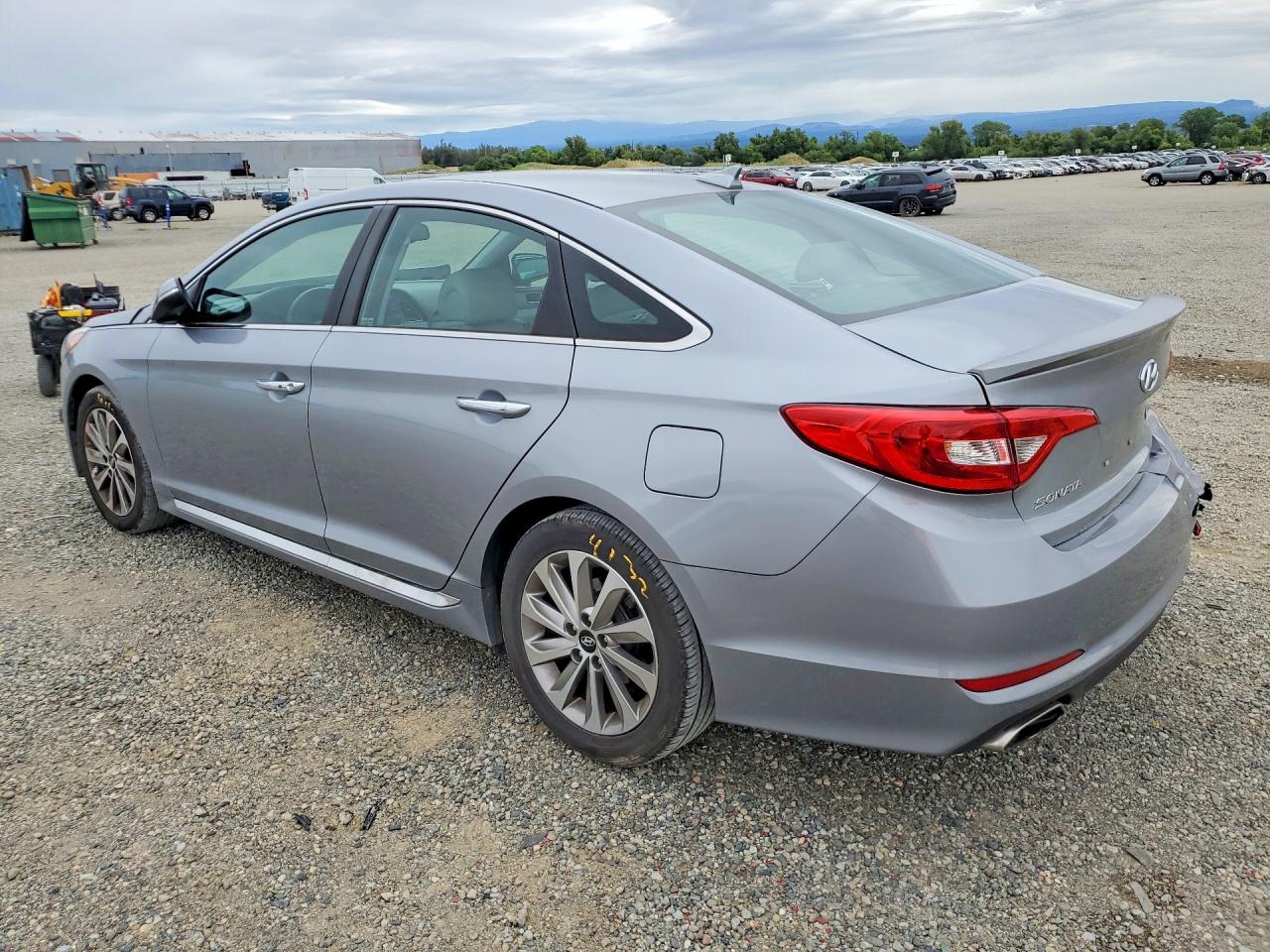 2015 Hyundai Sonata Sport Silver vin: 5NPE34AF7FH056617