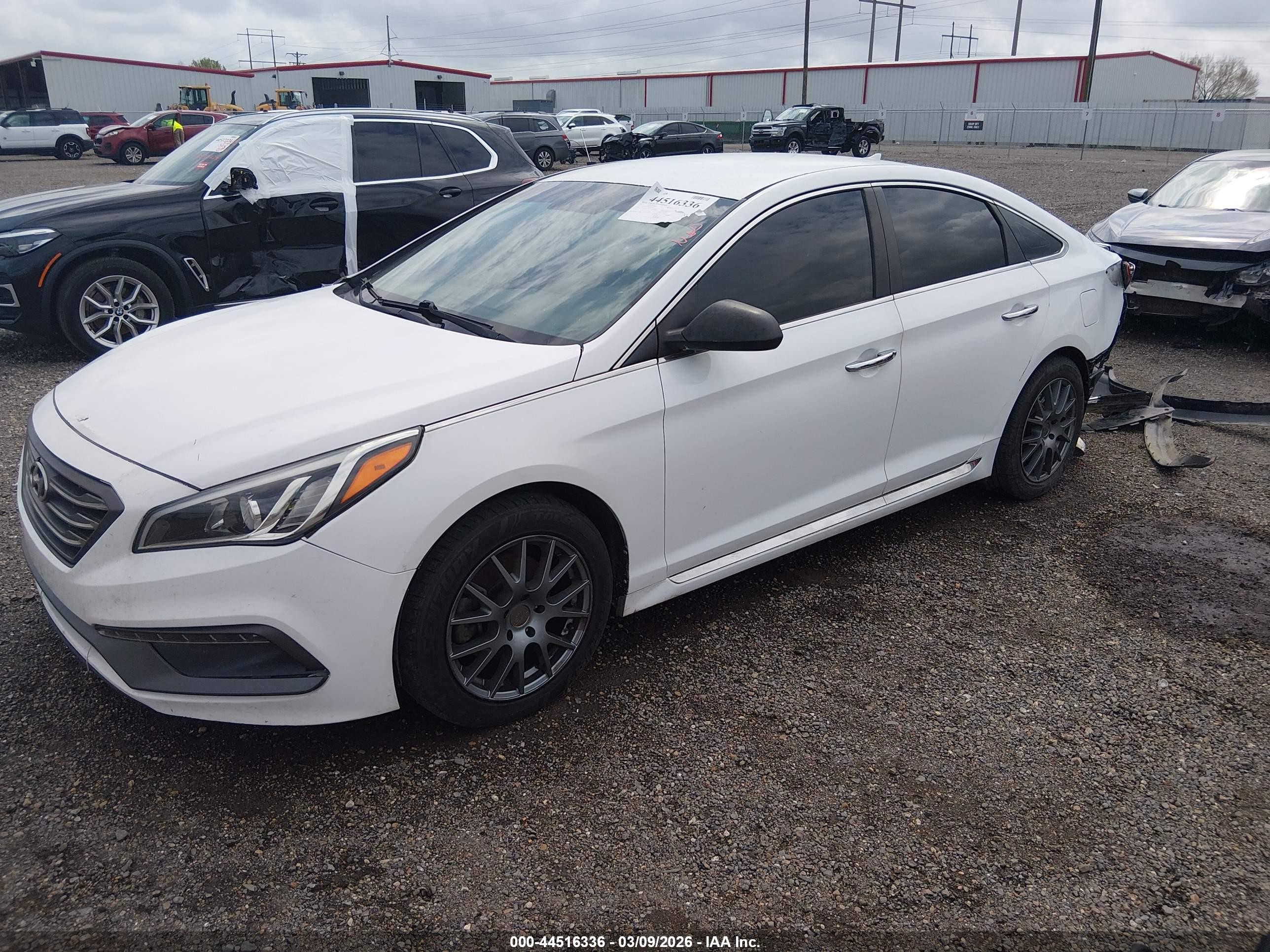 2015 Hyundai Sonata Sport White vin: 5NPE34AF7FH071067