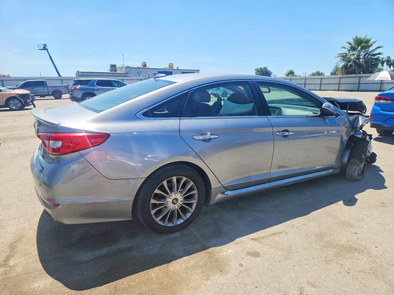 2015 Hyundai Sonata Limited Silver vin: 5NPE34AF7FH102057