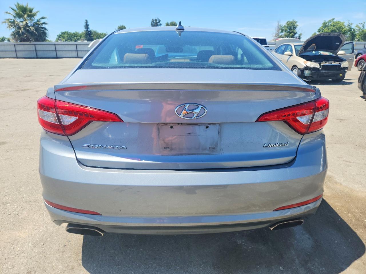 2015 Hyundai Sonata Limited Silver vin: 5NPE34AF7FH102057