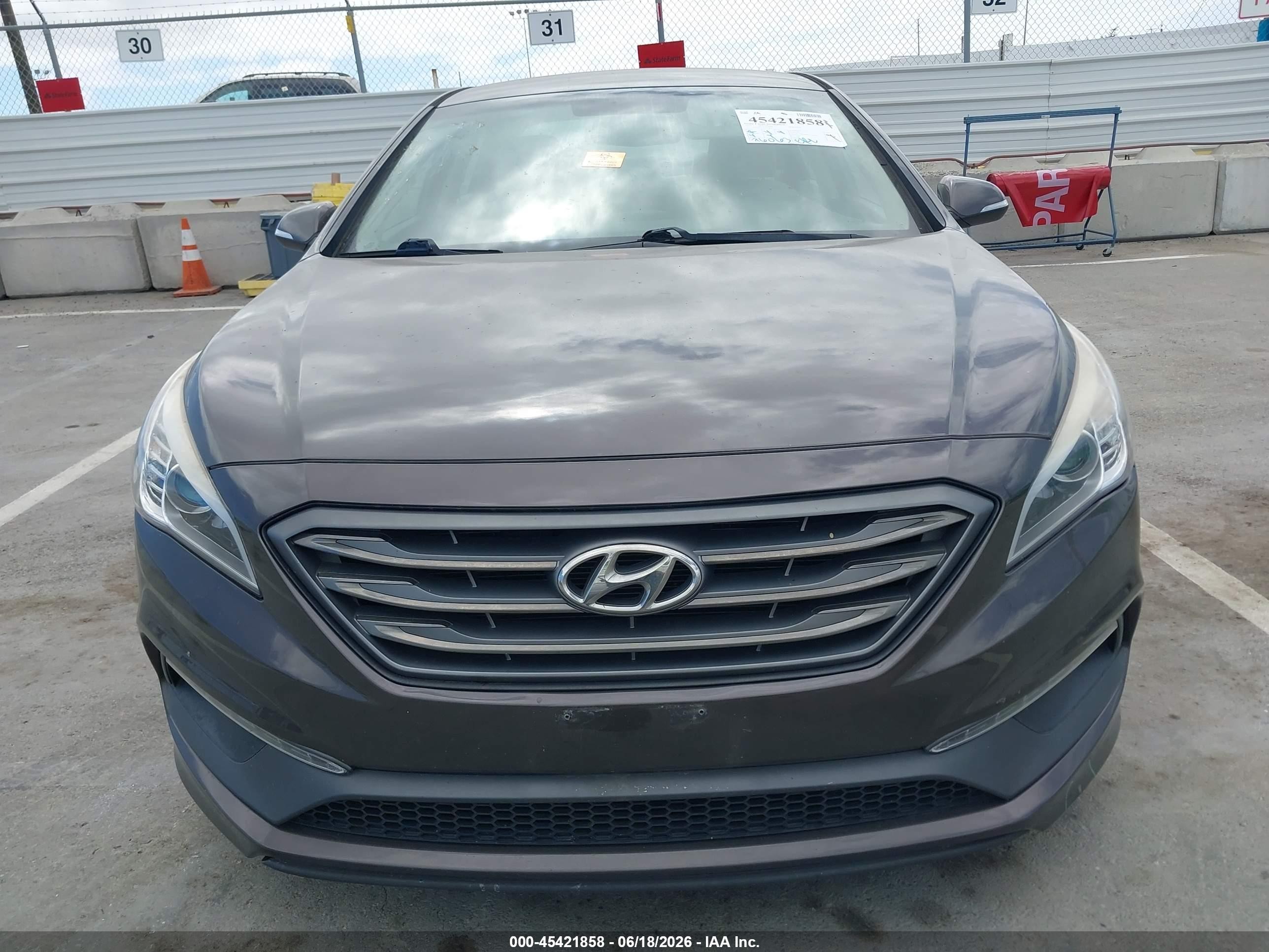 2015 Hyundai Sonata Sport Gray vin: 5NPE34AF7FH106870