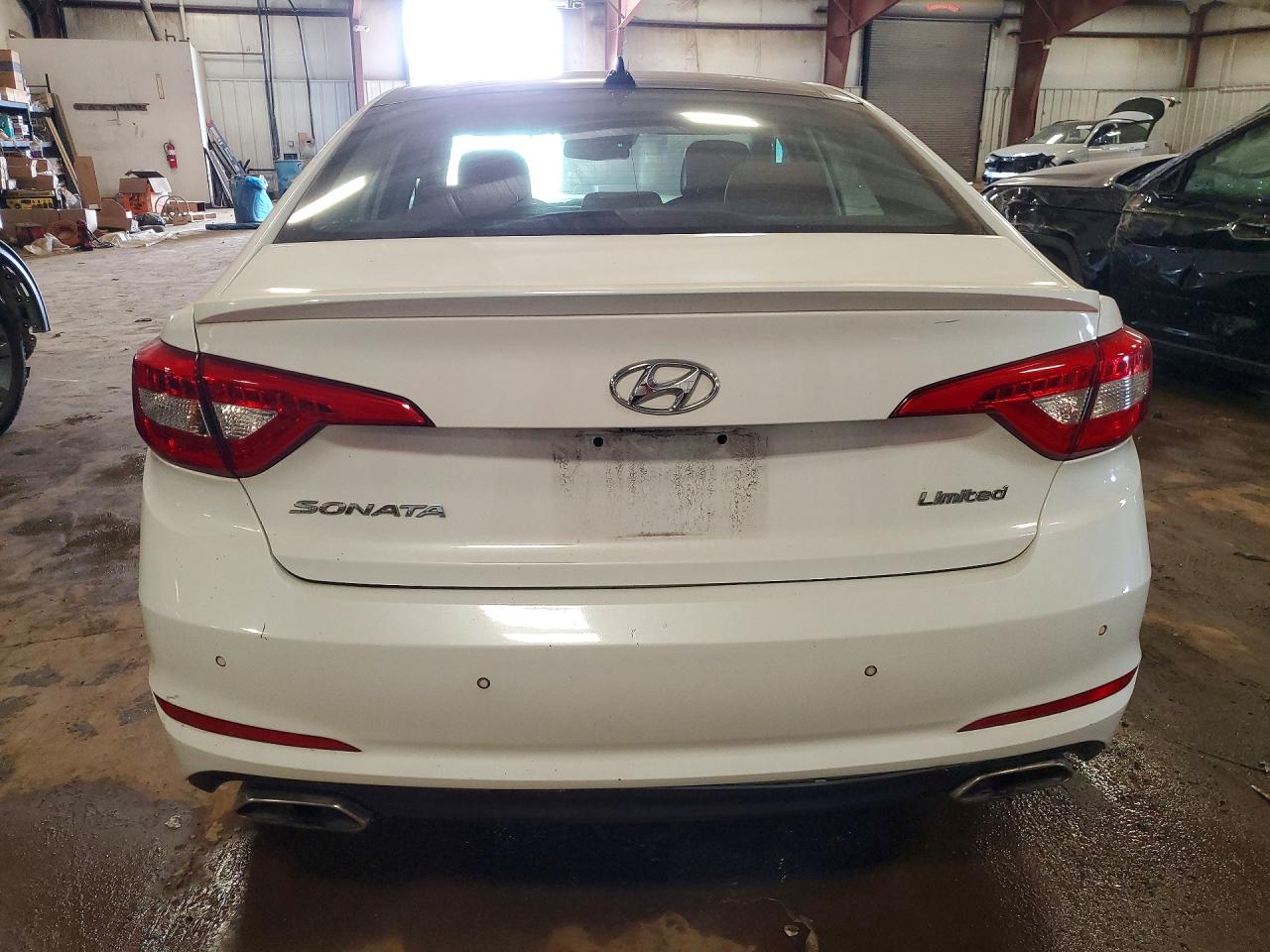 2015 Hyundai Sonata Limited White vin: 5NPE34AF7FH124429
