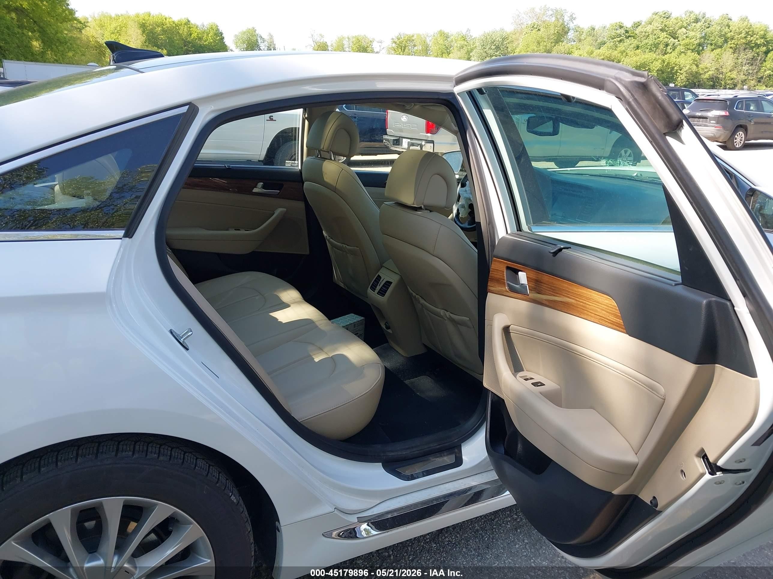 2015 Hyundai Sonata Limited Белый vin: 5NPE34AF7FH158757