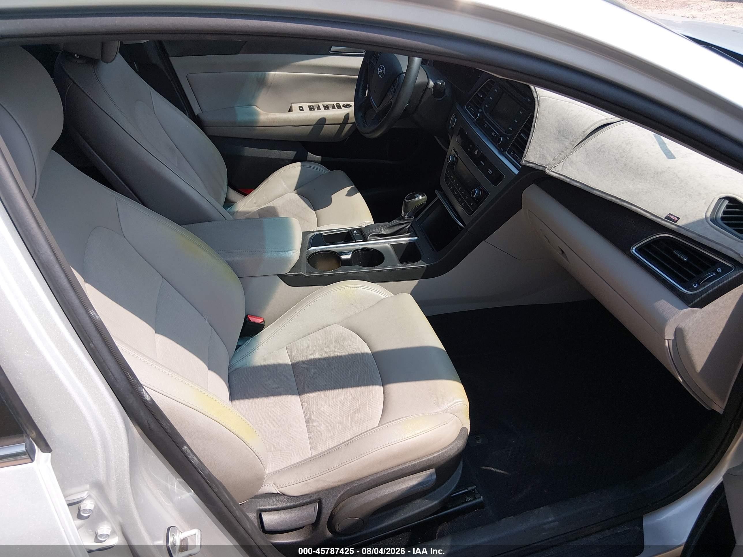 2015 Hyundai Sonata Sport Silver vin: 5NPE34AF7FH183254