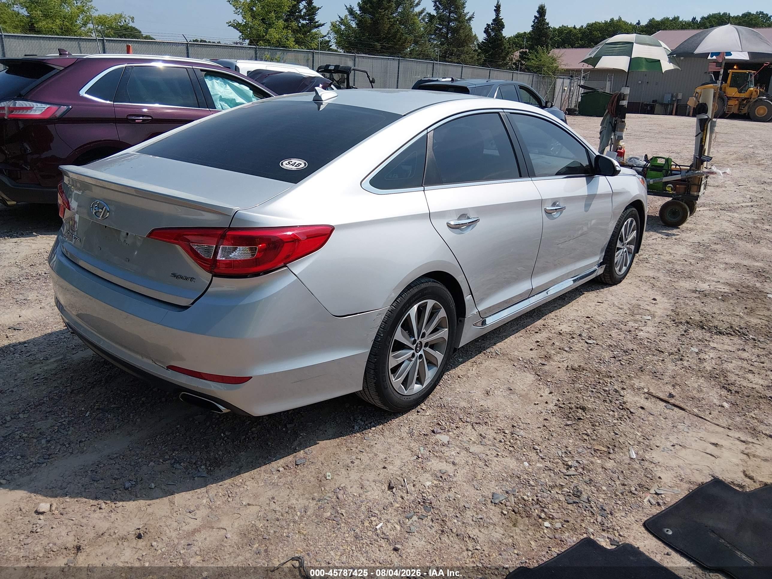2015 Hyundai Sonata Sport Silver vin: 5NPE34AF7FH183254