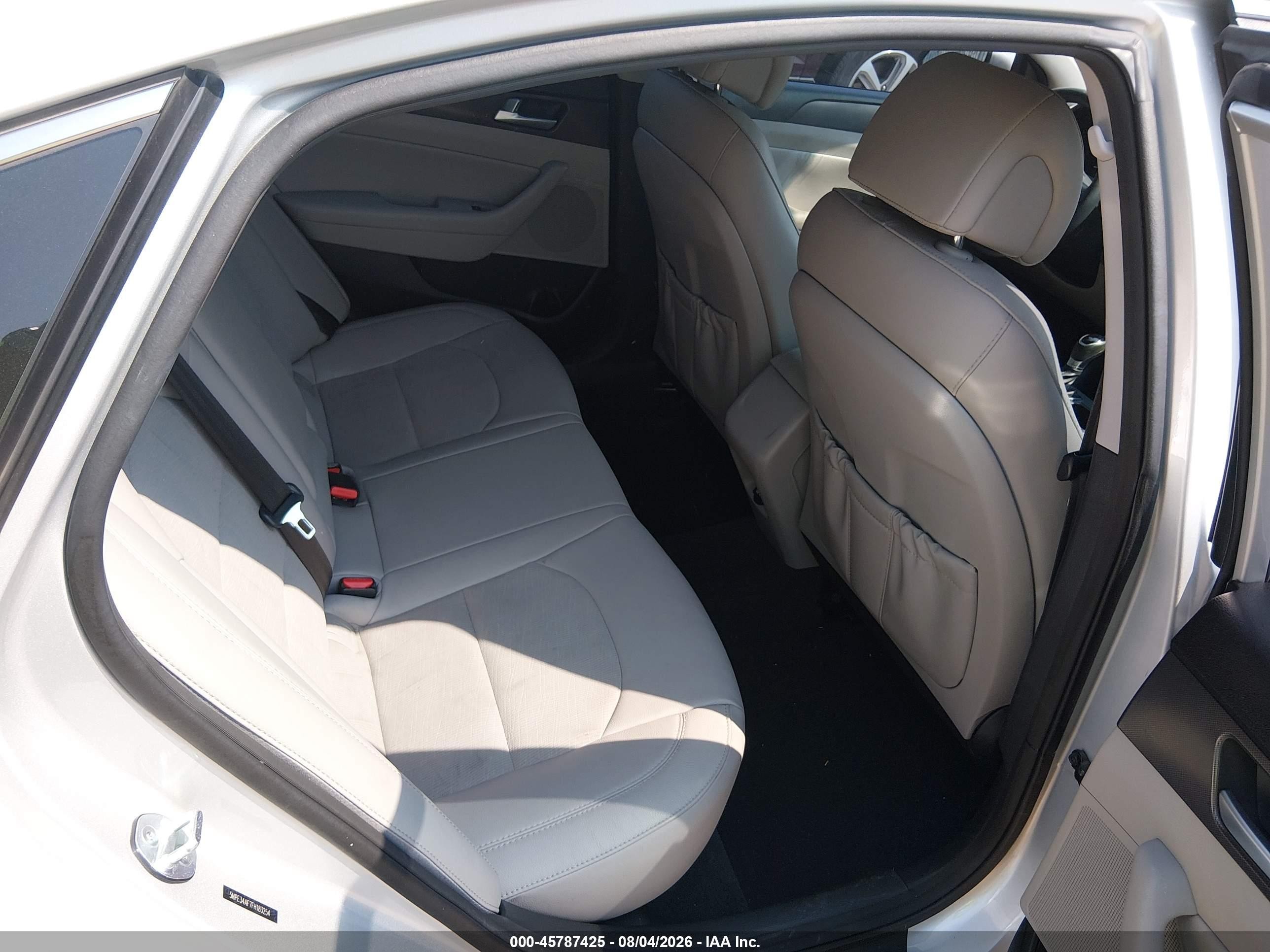 2015 Hyundai Sonata Sport Silver vin: 5NPE34AF7FH183254