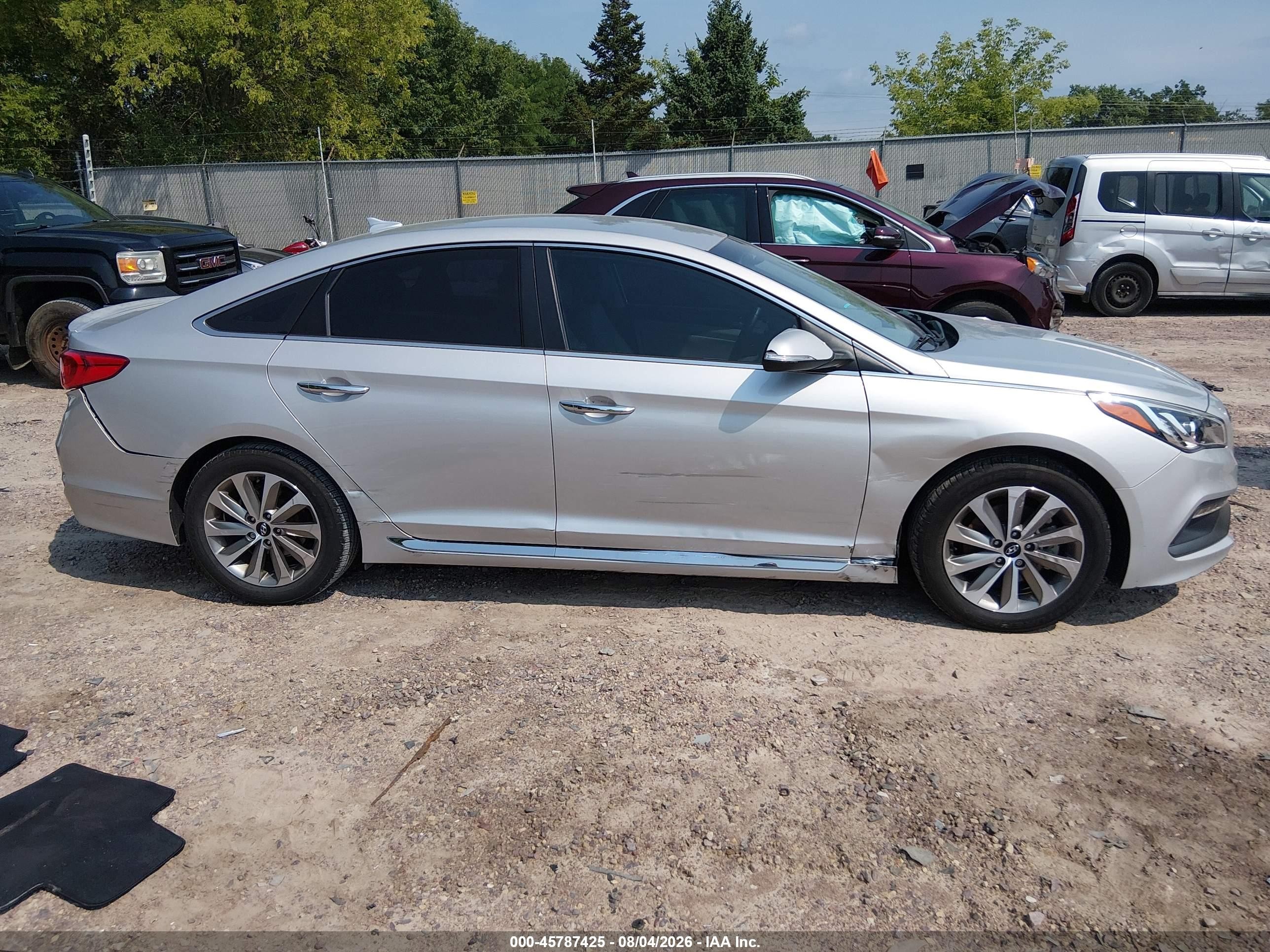 2015 Hyundai Sonata Sport Silver vin: 5NPE34AF7FH183254