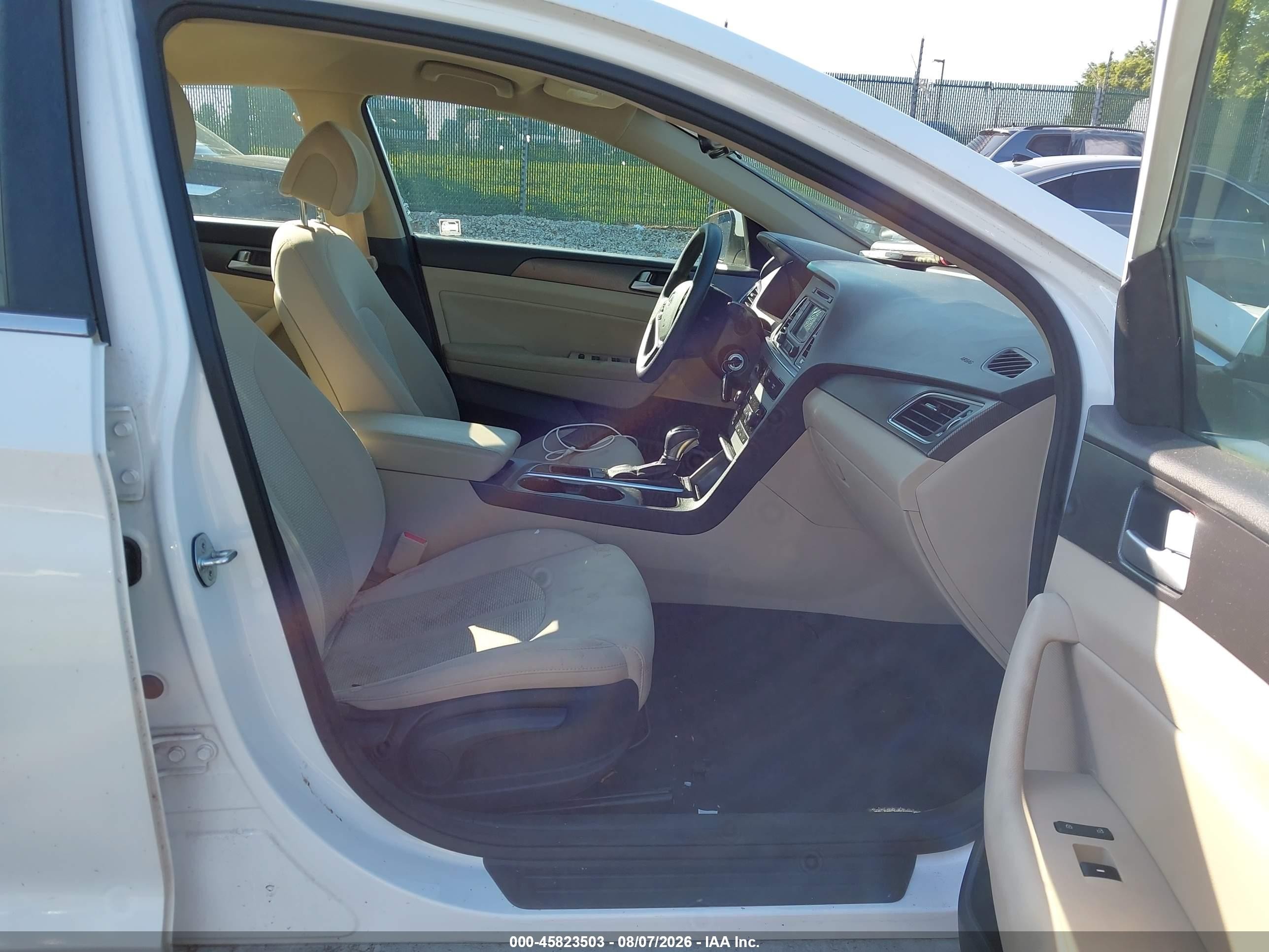 2015 Hyundai Sonata Sport White vin: 5NPE34AF7FH214423