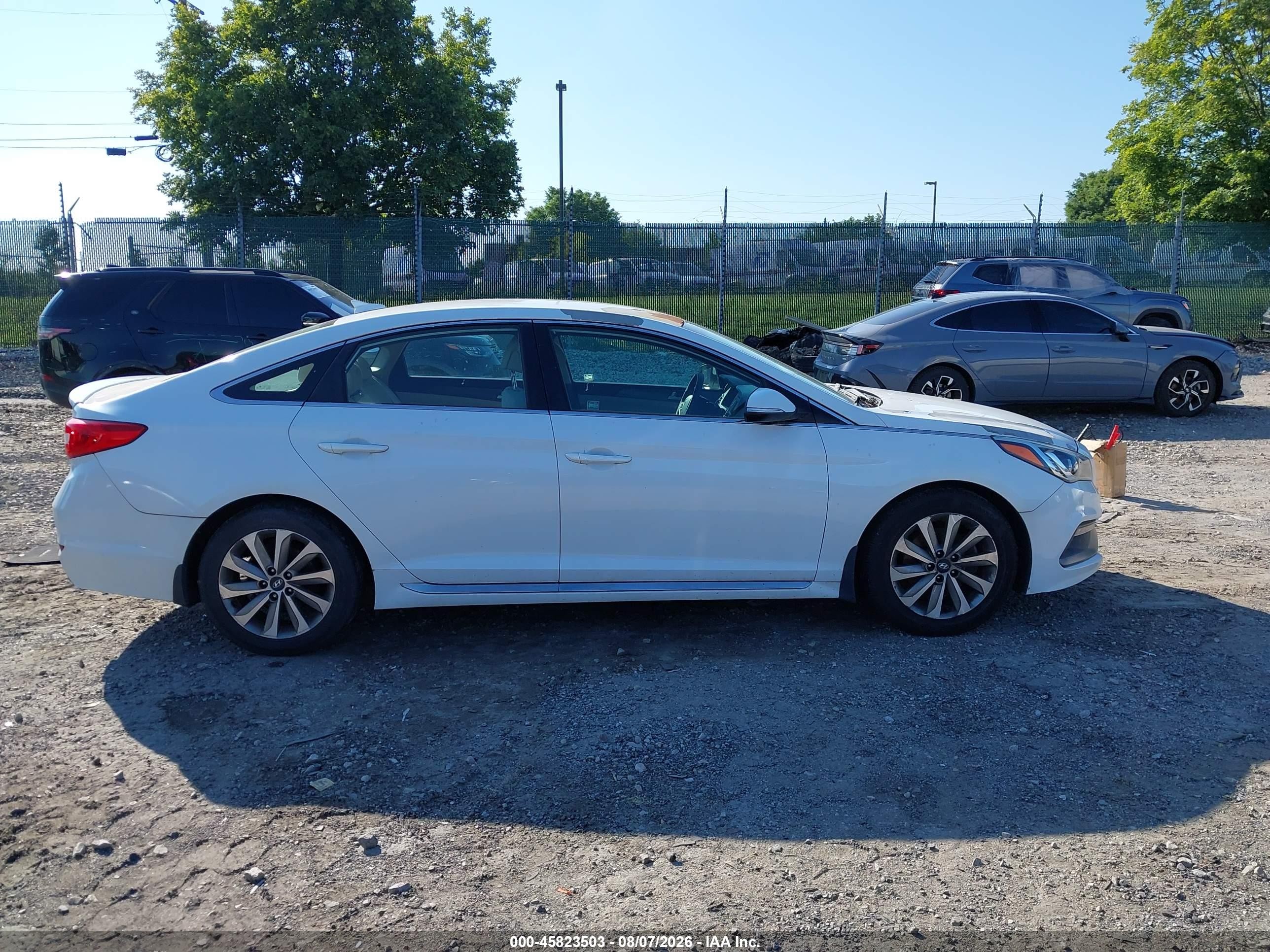 2015 Hyundai Sonata Sport White vin: 5NPE34AF7FH214423