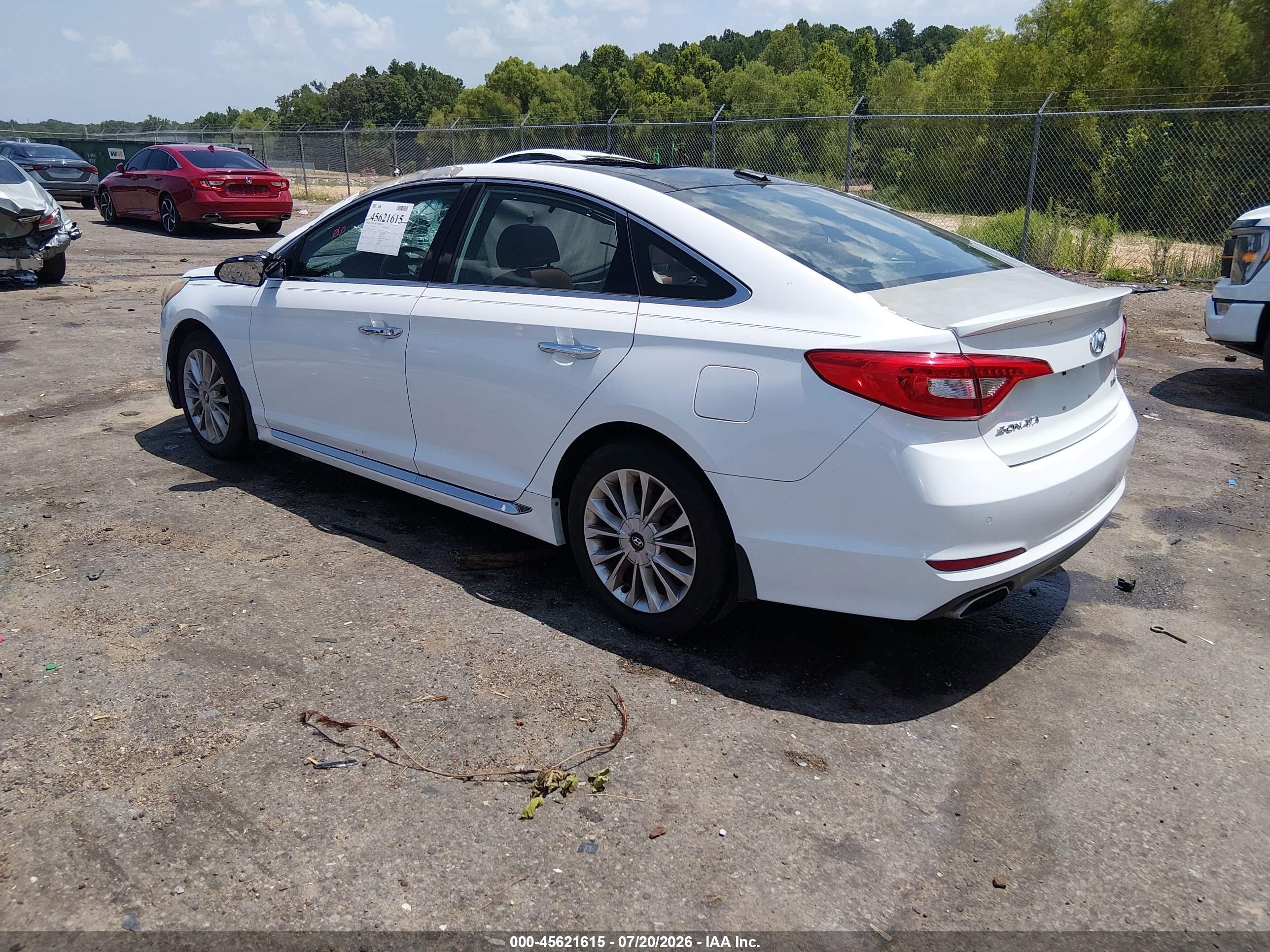 2015 Hyundai Sonata Limited White vin: 5NPE34AF7FH220111