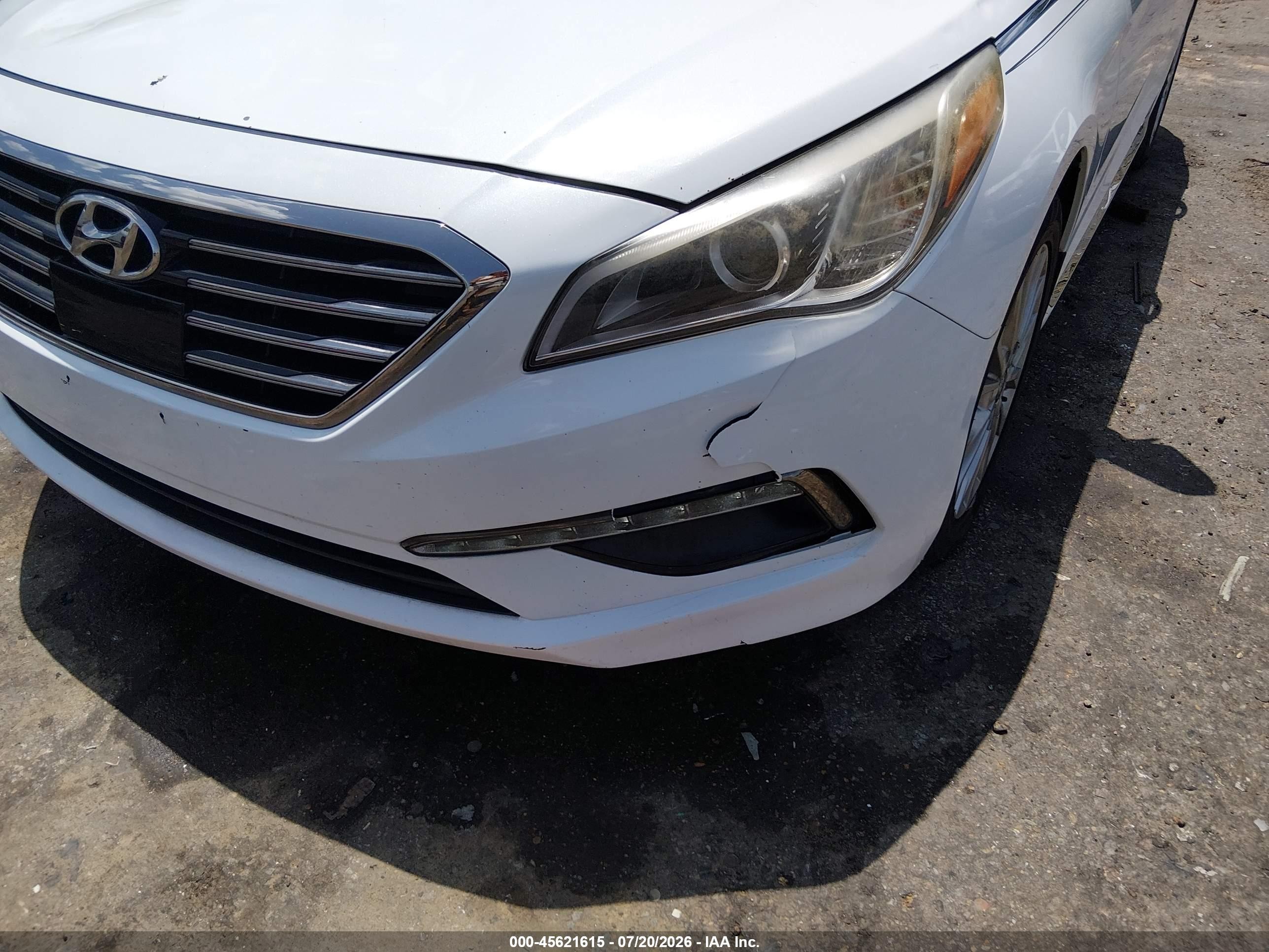 2015 Hyundai Sonata Limited White vin: 5NPE34AF7FH220111