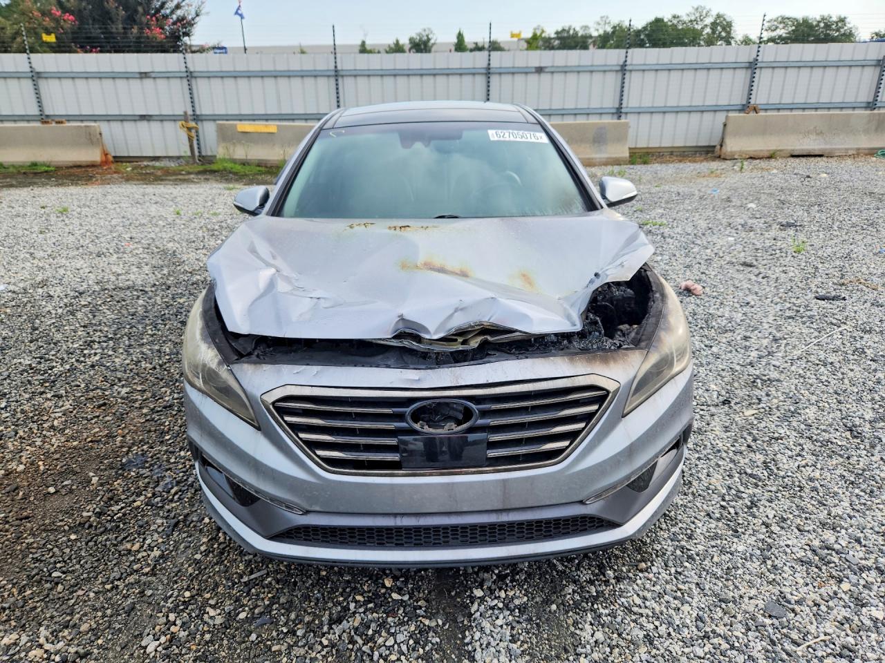2016 Hyundai Sonata Limited Silver vin: 5NPE34AF7GH273456