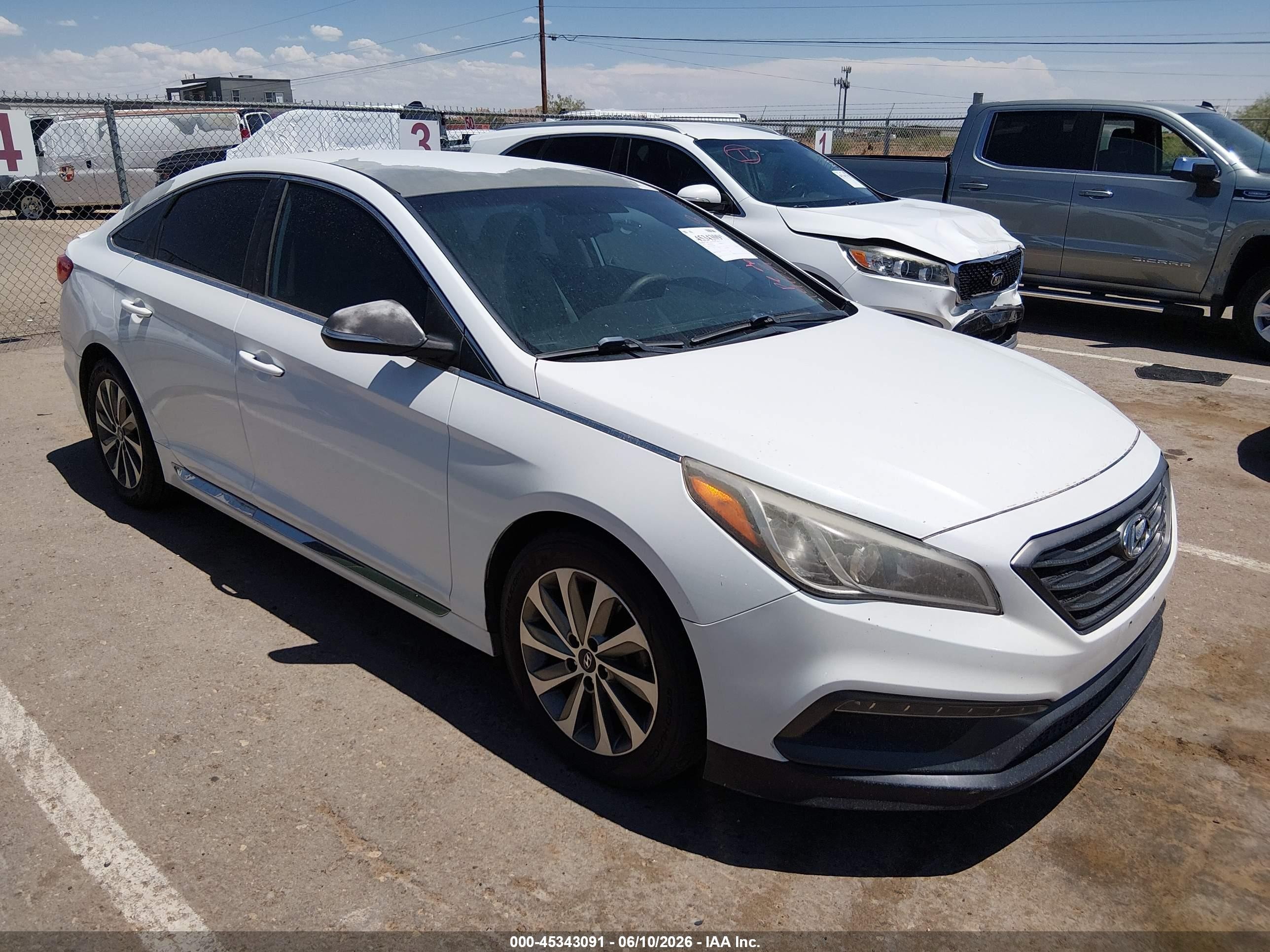 2016 Hyundai Sonata Sport White vin: 5NPE34AF7GH288393