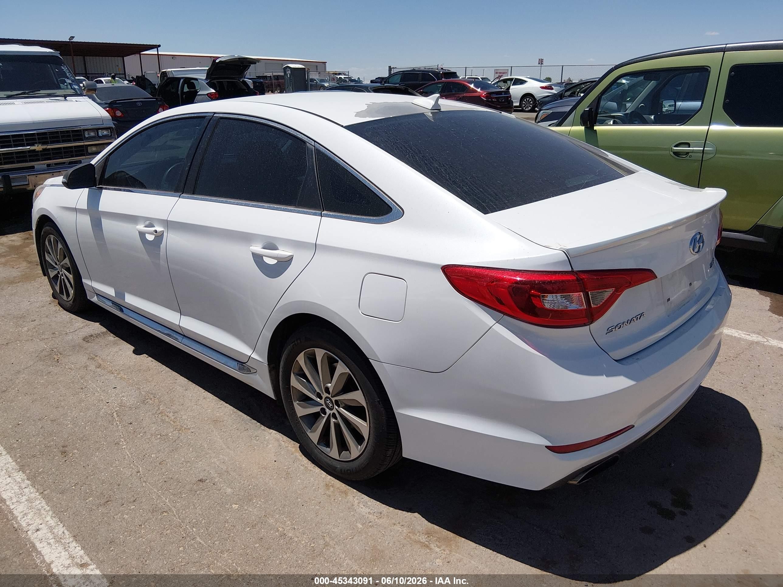 2016 Hyundai Sonata Sport White vin: 5NPE34AF7GH288393