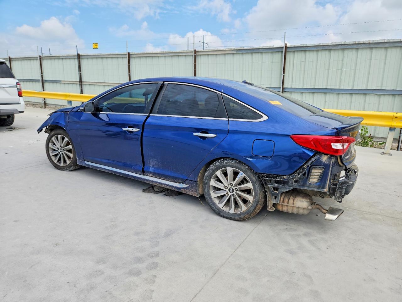 2016 Hyundai Sonata Sport Синий vin: 5NPE34AF7GH422318