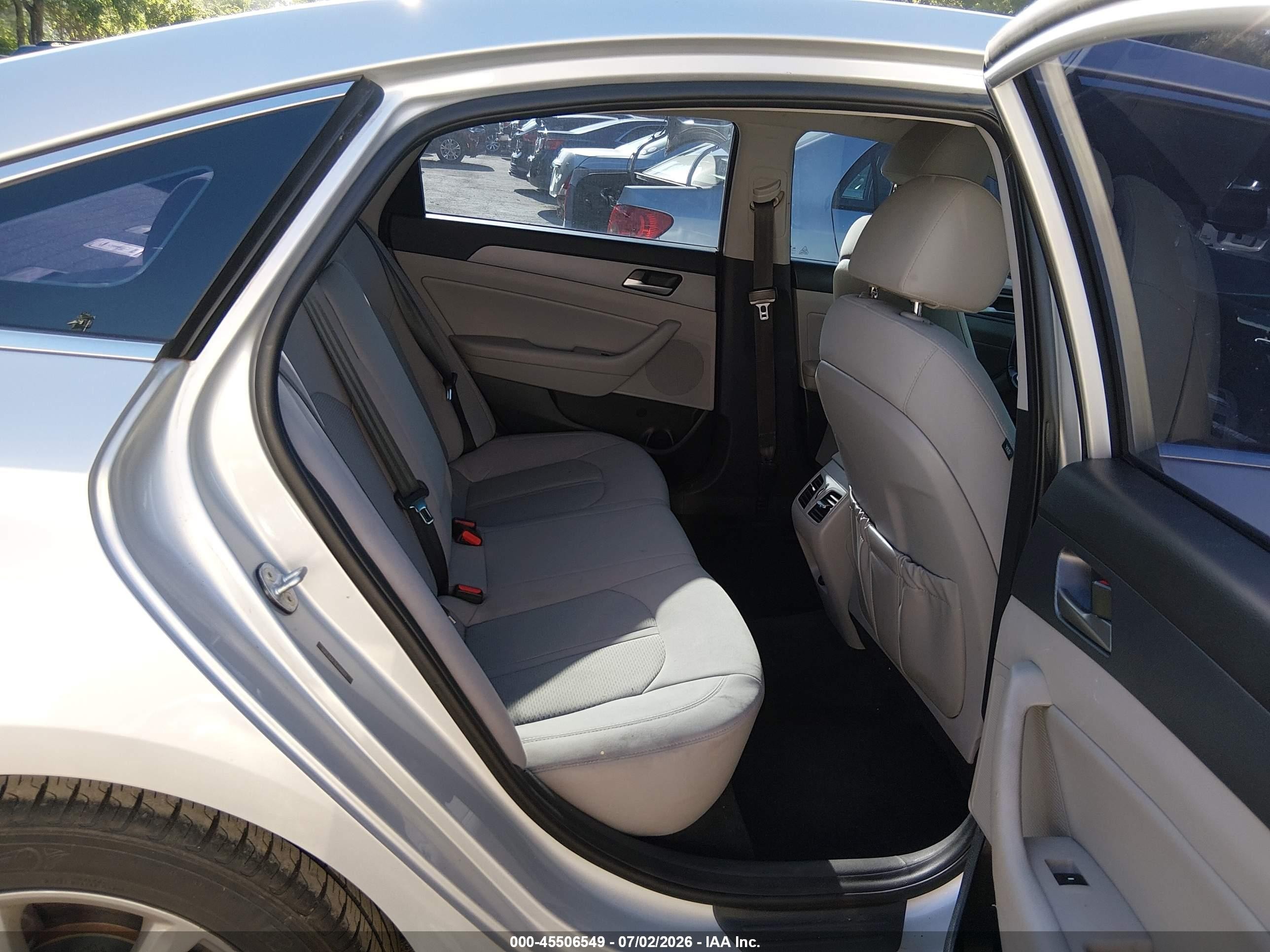 2019 Hyundai Sonata Sel Silver vin: 5NPE34AF7KH788093