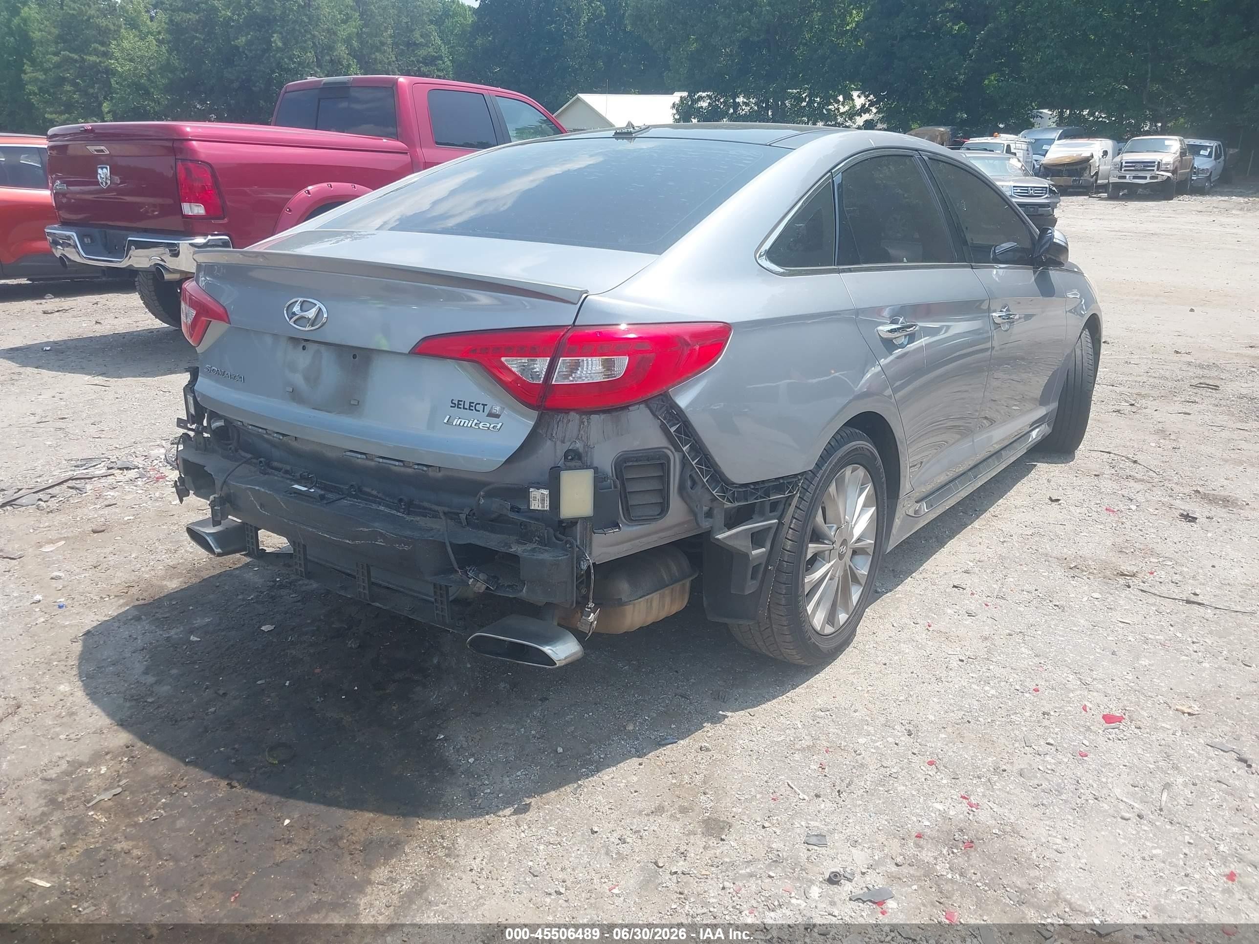 2015 Hyundai Sonata Limited Silver vin: 5NPE34AF8FH025179