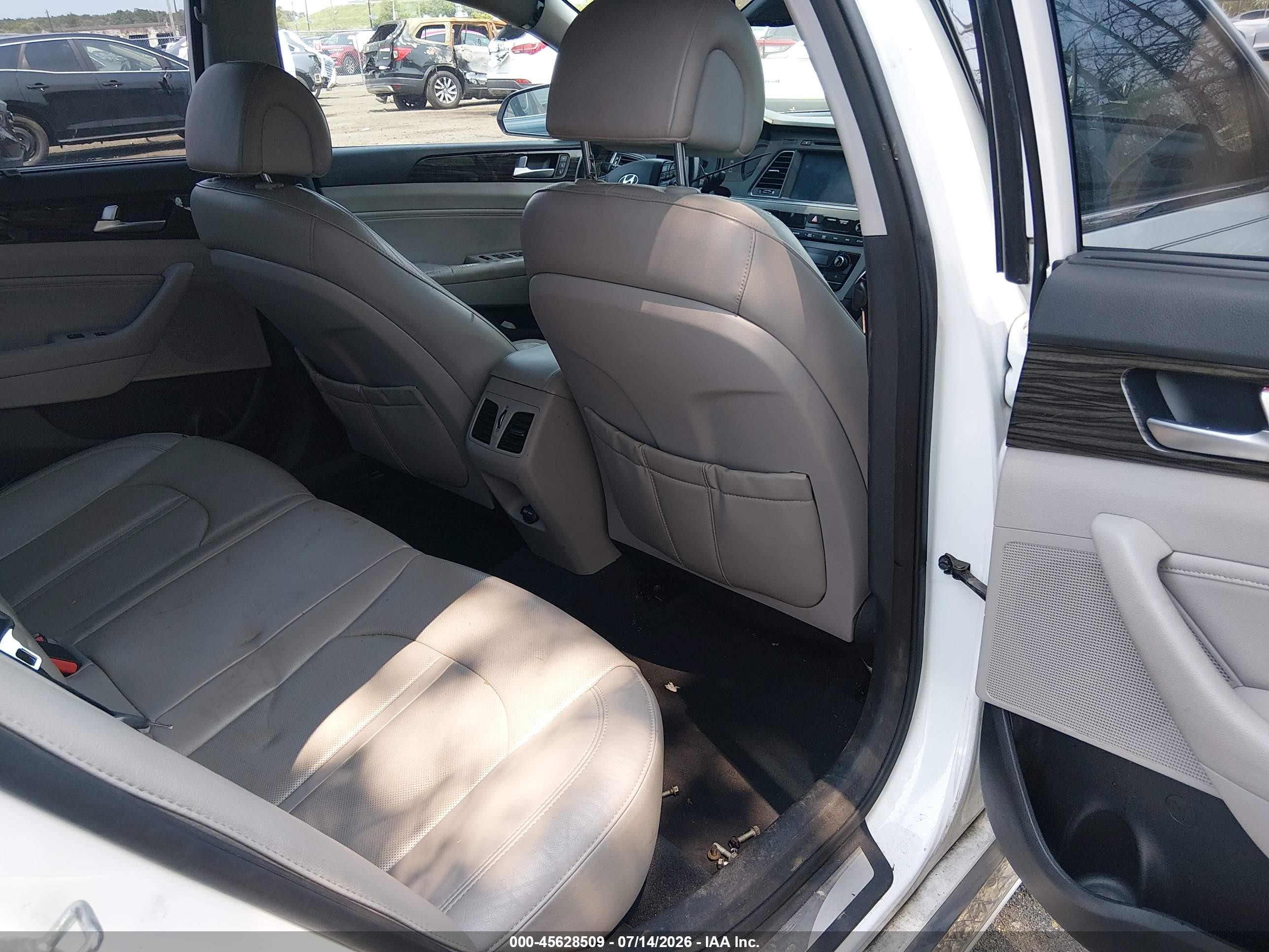 2015 Hyundai Sonata Limited Белый vin: 5NPE34AF8FH027191