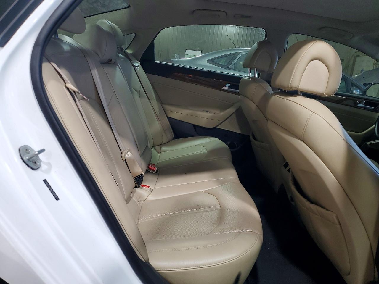 2015 Hyundai Sonata Limited White vin: 5NPE34AF8FH029118