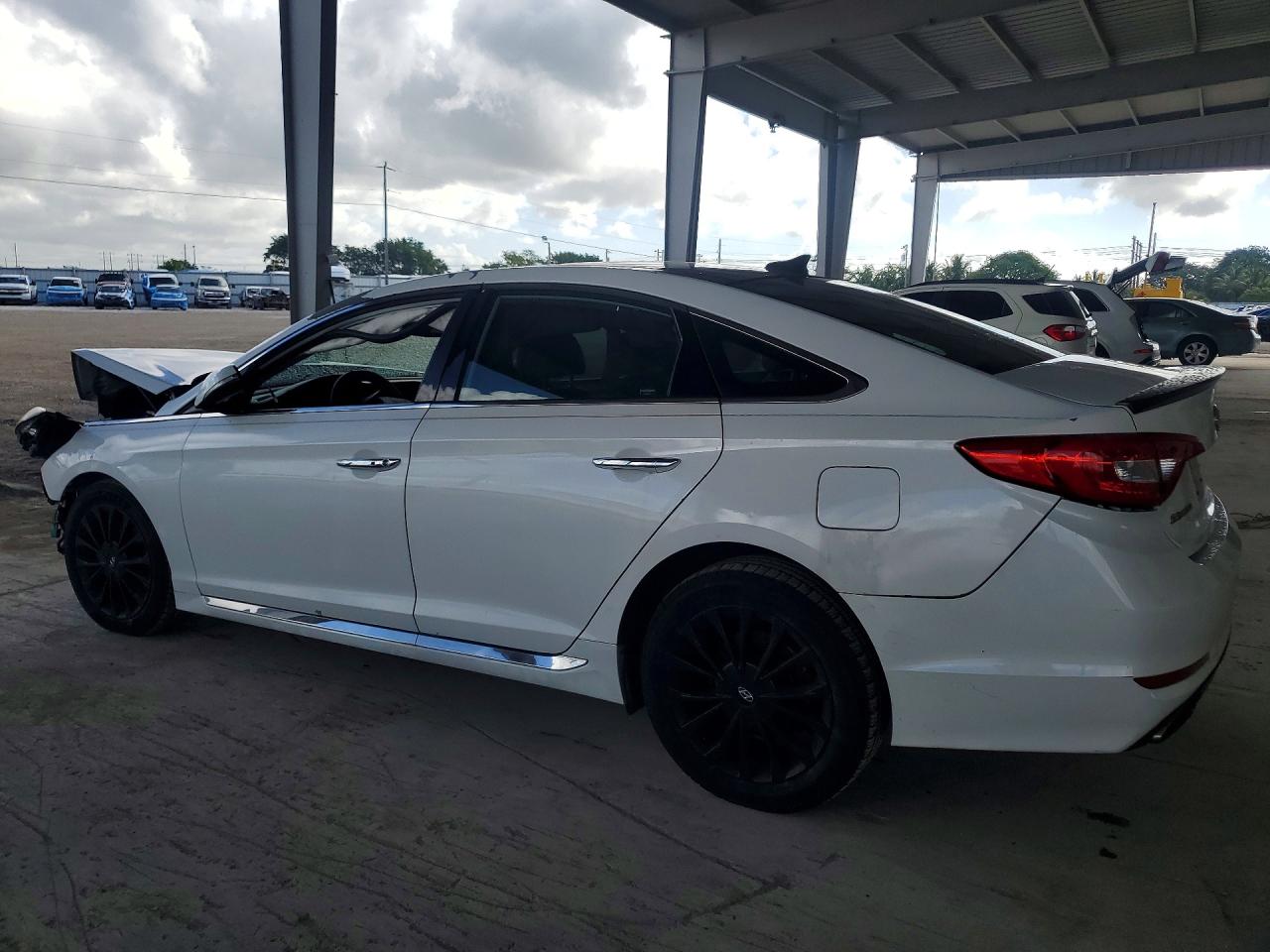 2015 Hyundai Sonata Limited White vin: 5NPE34AF8FH042144