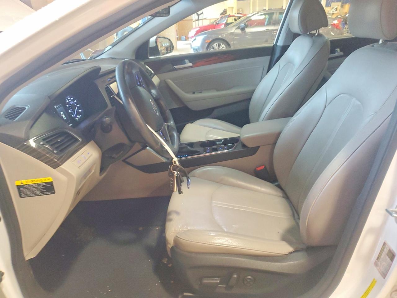 2015 Hyundai Sonata Limited White vin: 5NPE34AF8FH045416