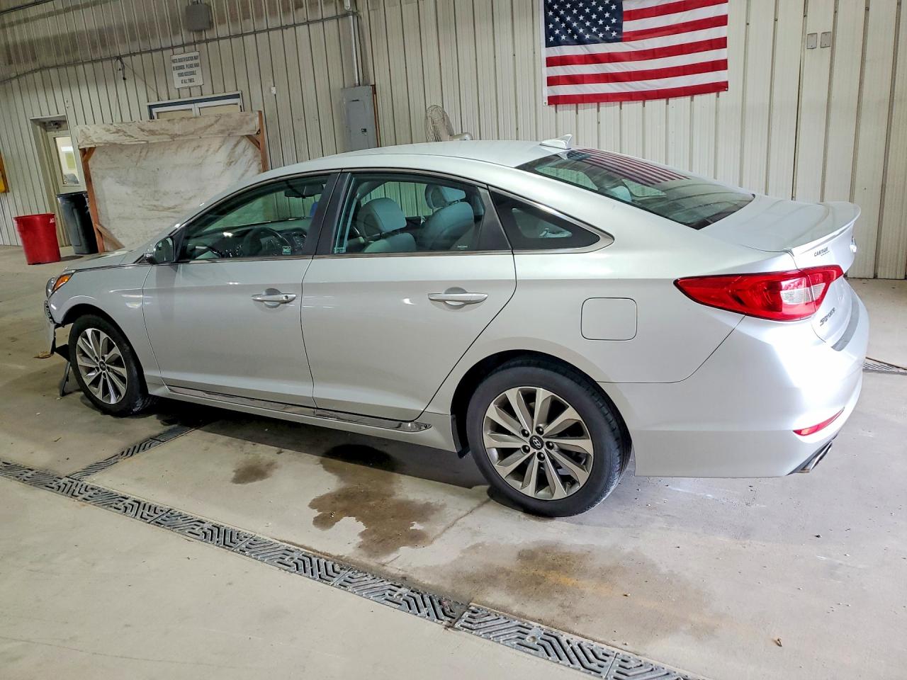 2015 Hyundai Sonata Sport Silver vin: 5NPE34AF8FH048154