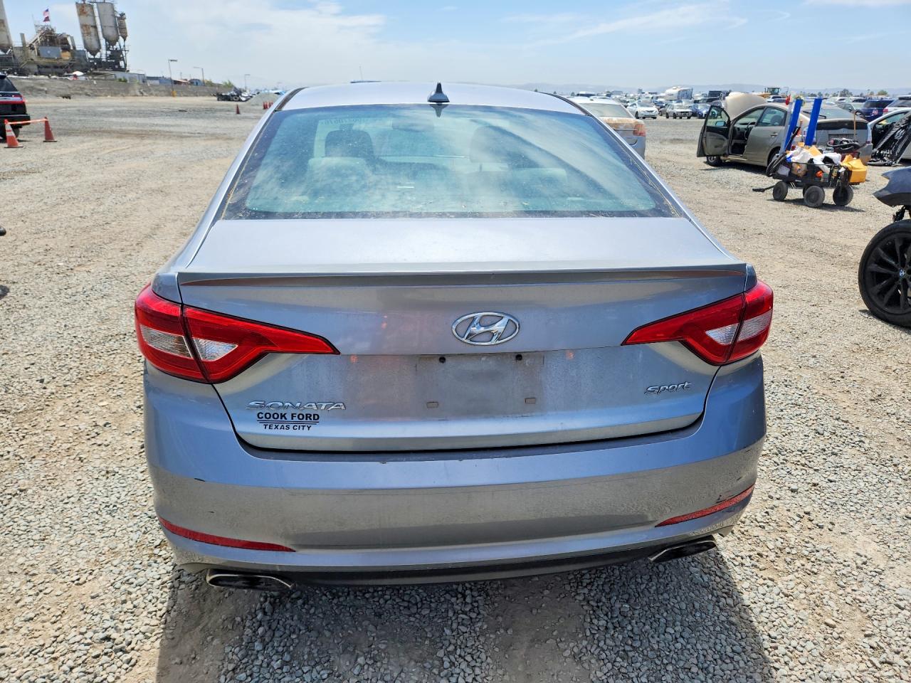2015 Hyundai Sonata Sport Silver vin: 5NPE34AF8FH052611