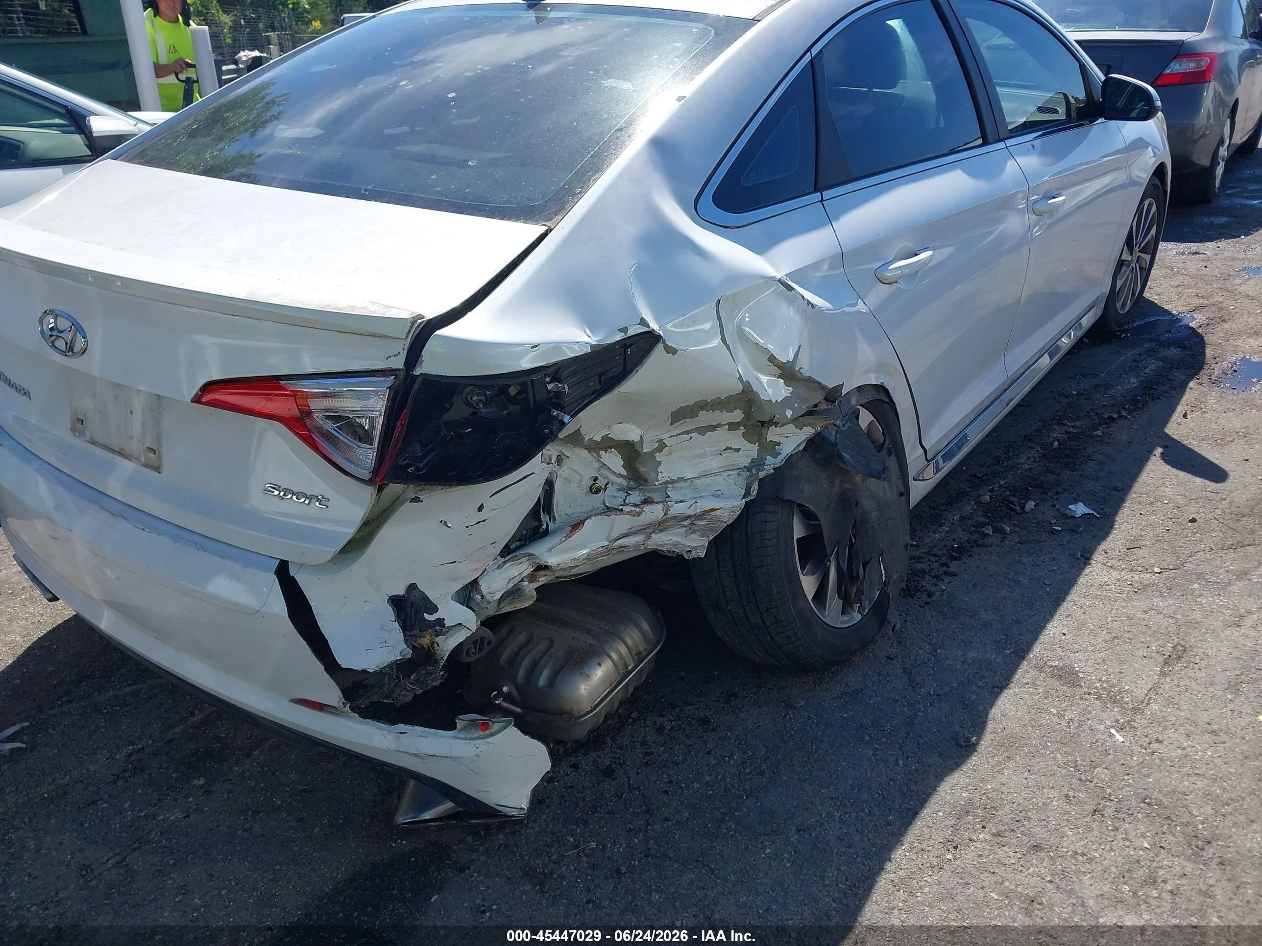 2015 Hyundai Sonata Sport Белый vin: 5NPE34AF8FH061518