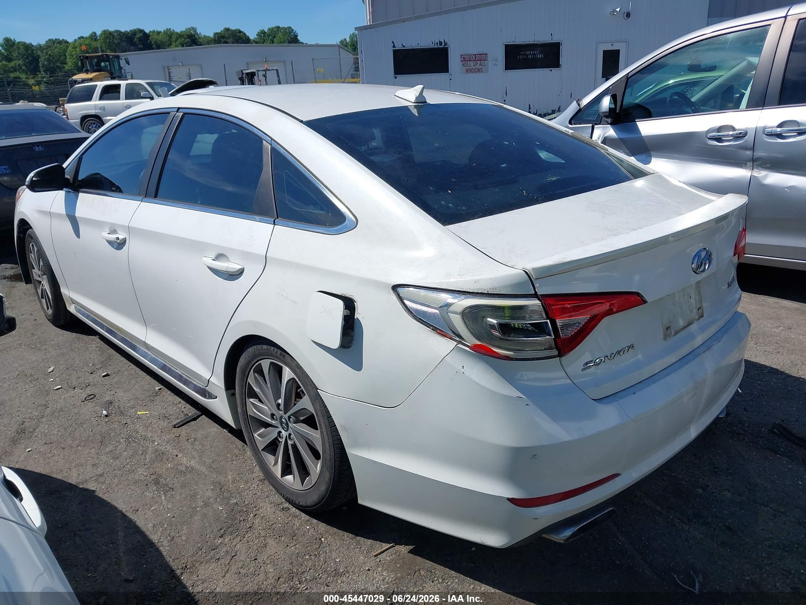 2015 Hyundai Sonata Sport Белый vin: 5NPE34AF8FH061518