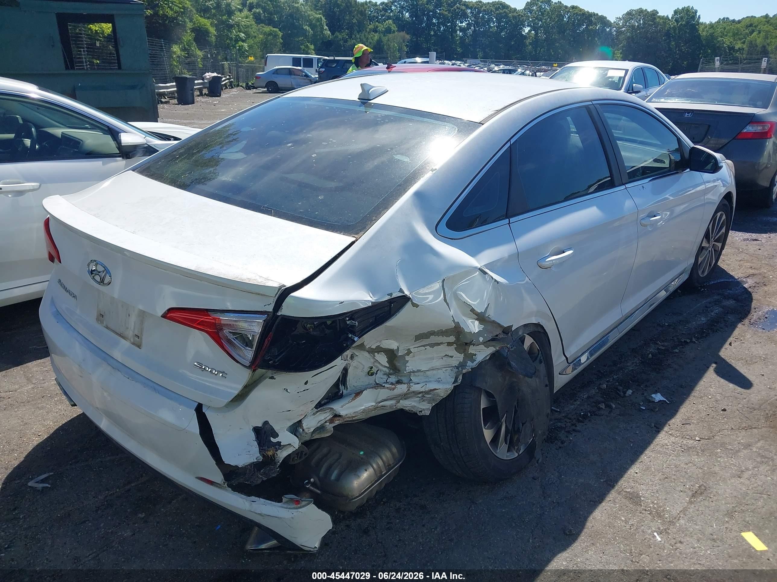 2015 Hyundai Sonata Sport Белый vin: 5NPE34AF8FH061518
