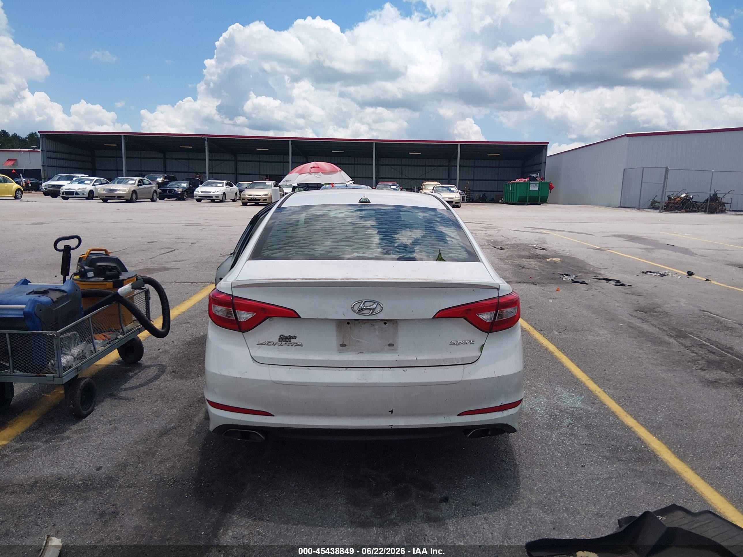 2015 Hyundai Sonata Sport White vin: 5NPE34AF8FH079002