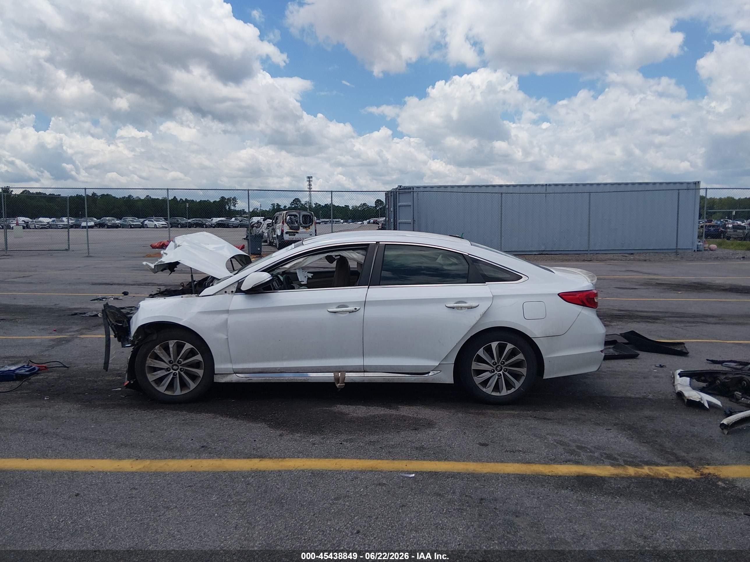 2015 Hyundai Sonata Sport White vin: 5NPE34AF8FH079002