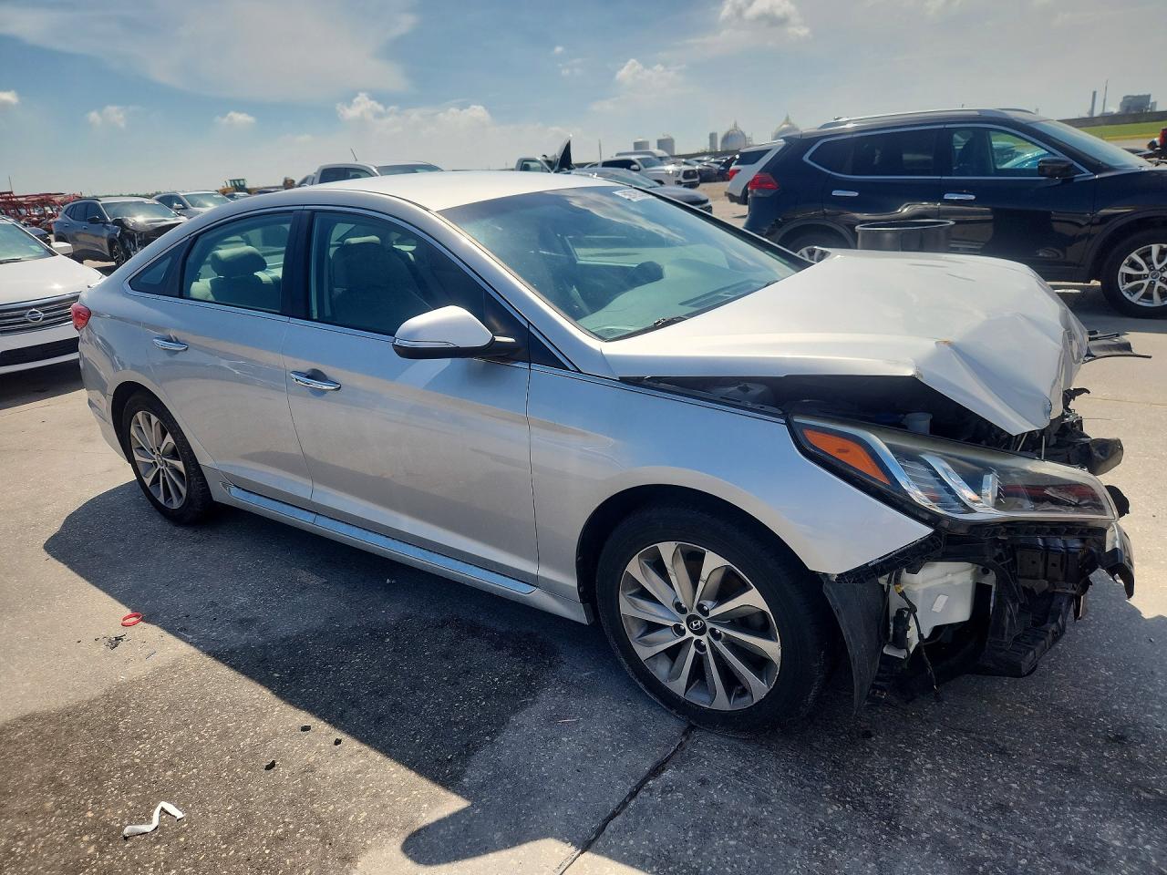 2015 Hyundai Sonata Sport Silver vin: 5NPE34AF8FH085947