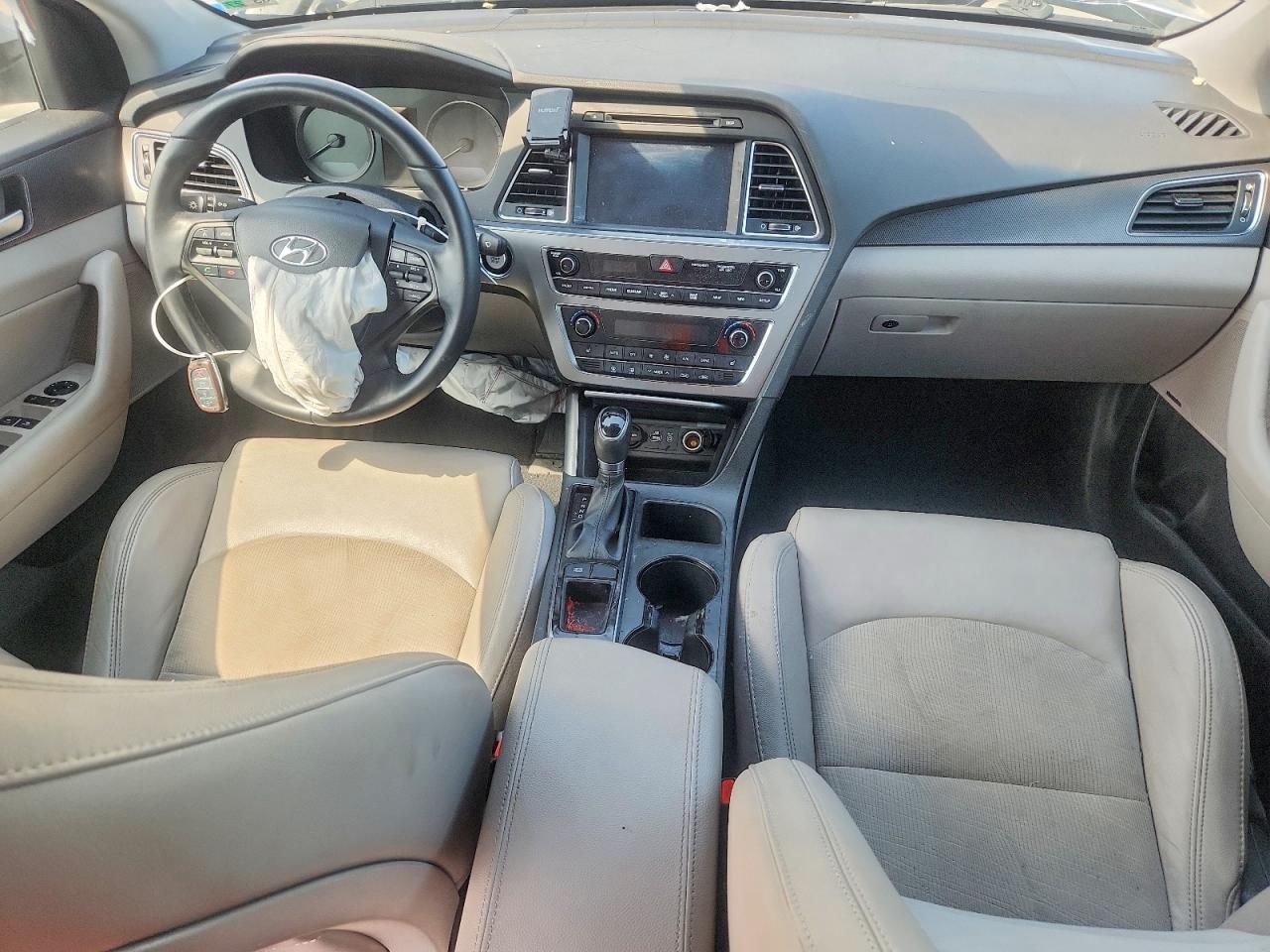 2015 Hyundai Sonata Sport Silver vin: 5NPE34AF8FH085947