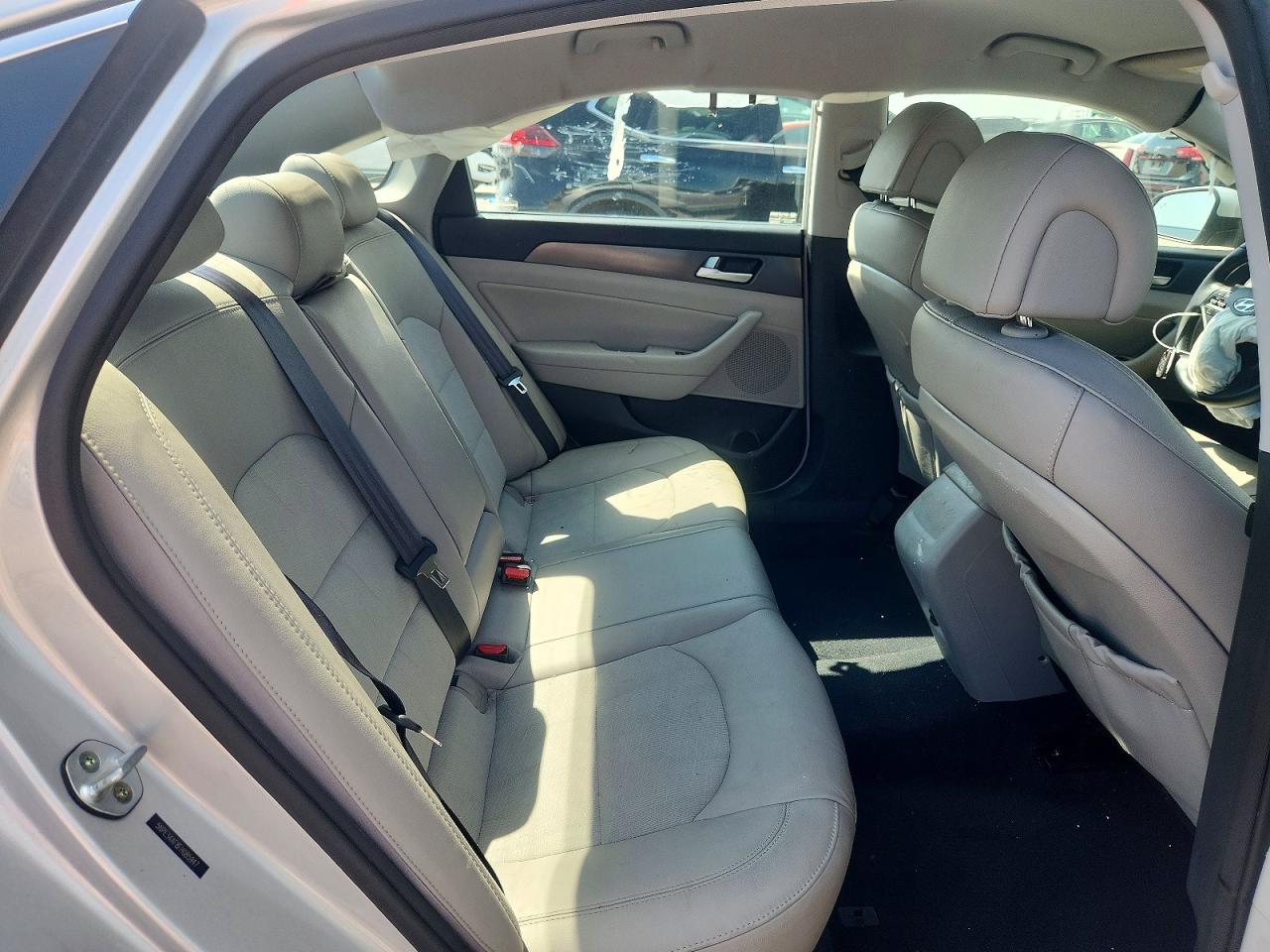 2015 Hyundai Sonata Sport Silver vin: 5NPE34AF8FH085947