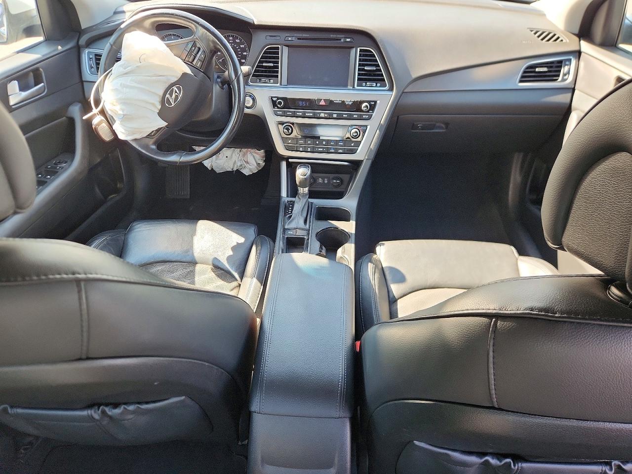2015 Hyundai Sonata Sport White vin: 5NPE34AF8FH124441