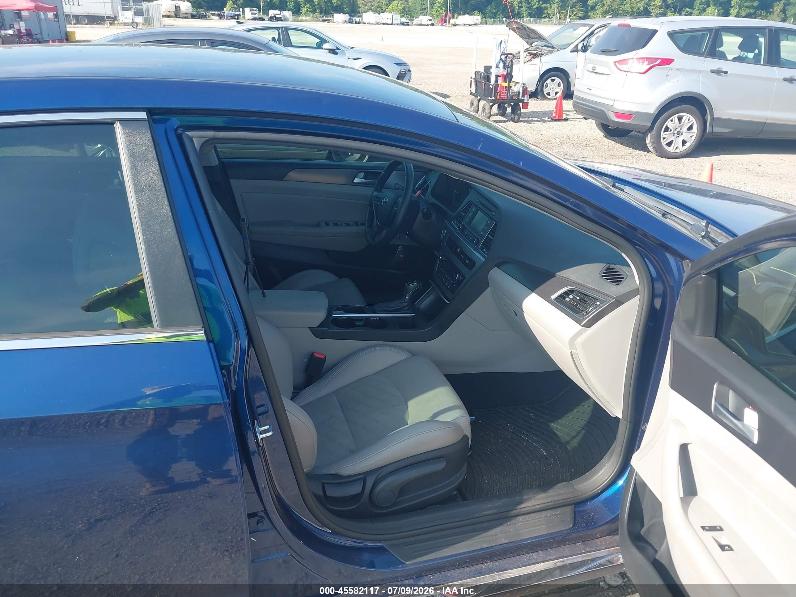 2015 Hyundai Sonata Sport Blue vin: 5NPE34AF8FH131020