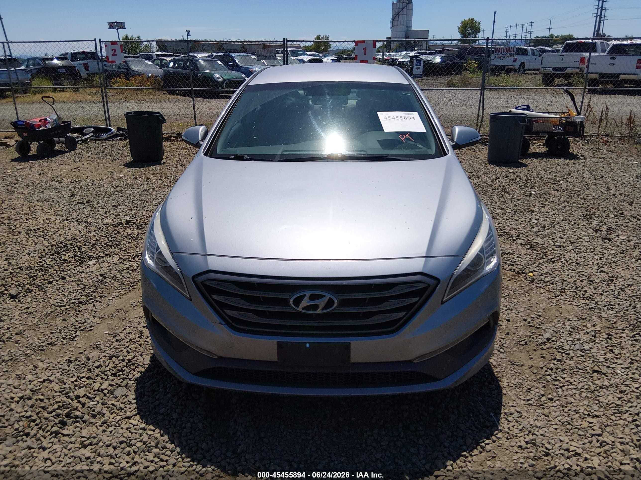 2015 Hyundai Sonata Sport Silver vin: 5NPE34AF8FH135259