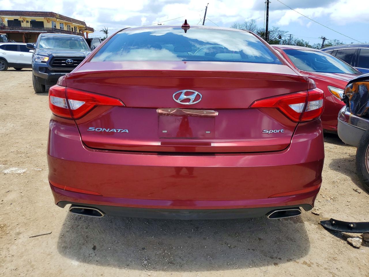 2015 Hyundai Sonata Sport Burgundy vin: 5NPE34AF8FH248323