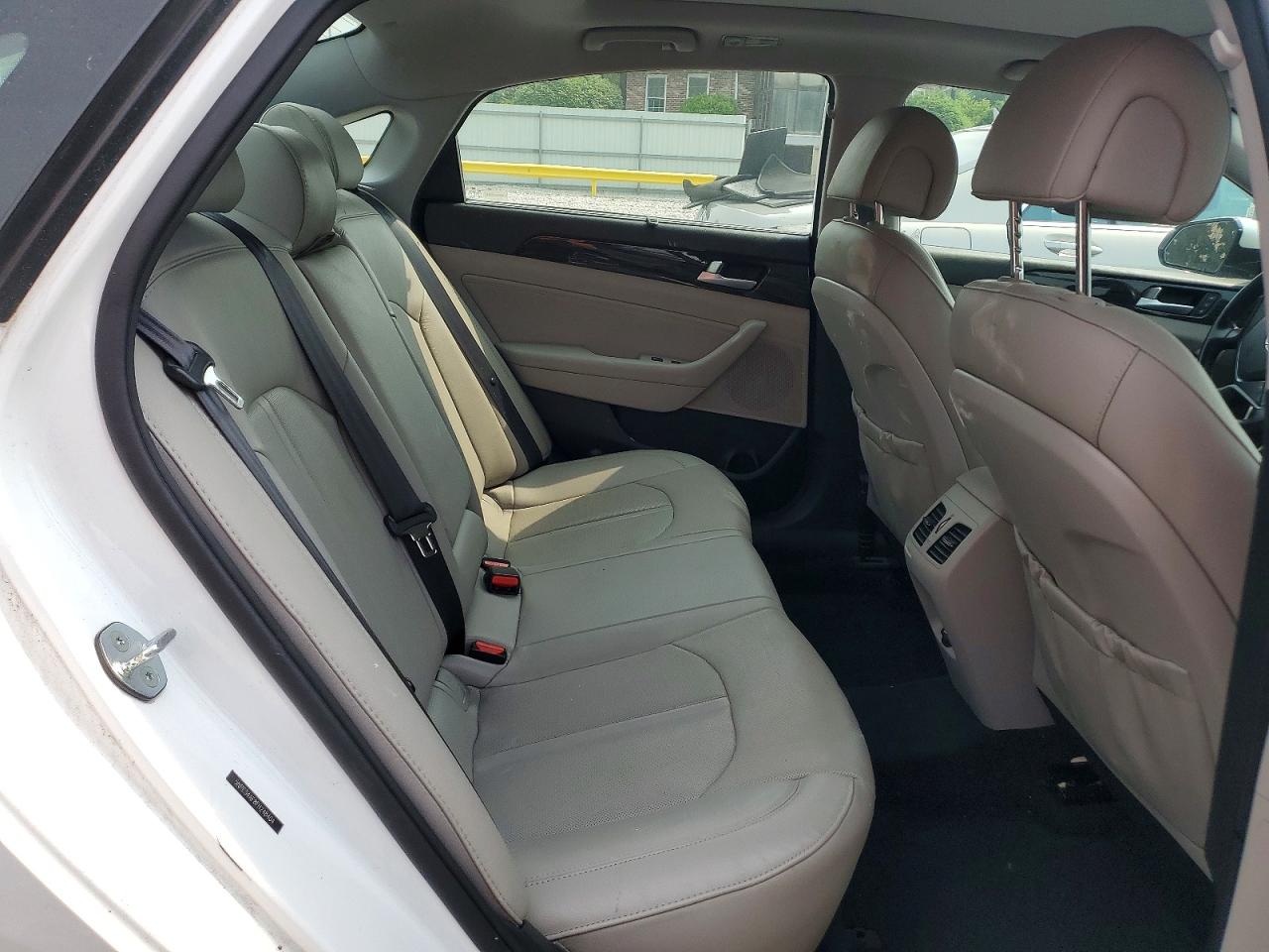 2015 Hyundai Sonata Sport 4d Seda Белый vin: 5NPE34AF8FH248404