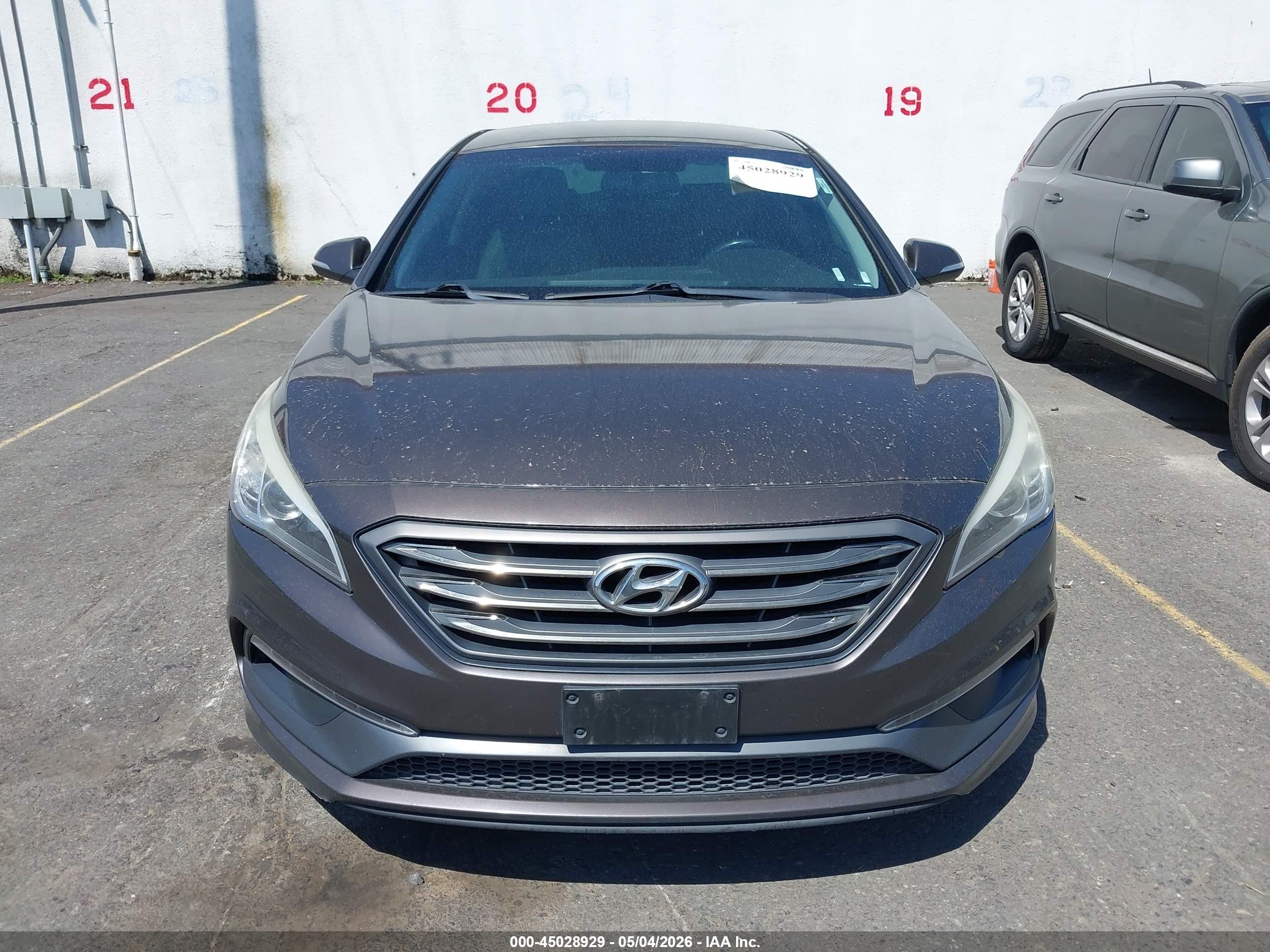 2016 Hyundai Sonata Sport Gray vin: 5NPE34AF8GH415135