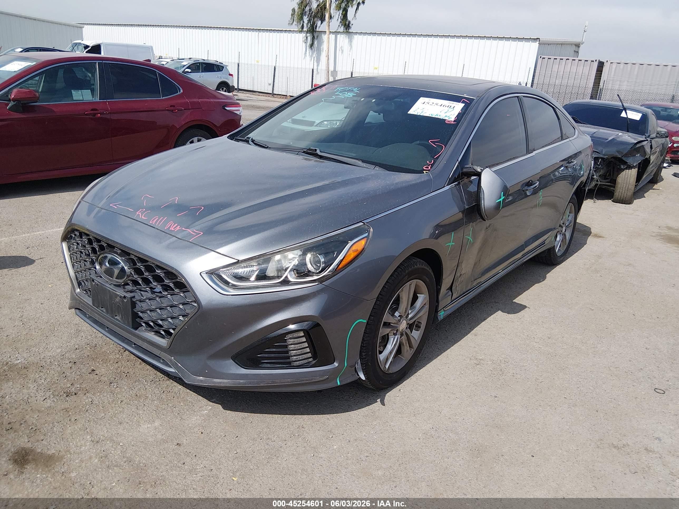 2018 Hyundai Sonata Sport Серый vin: 5NPE34AF8JH697431