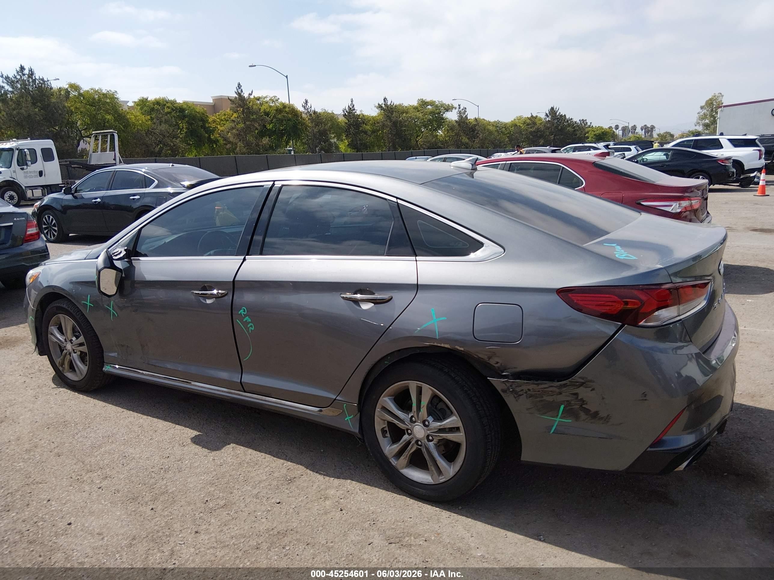 2018 Hyundai Sonata Sport Серый vin: 5NPE34AF8JH697431