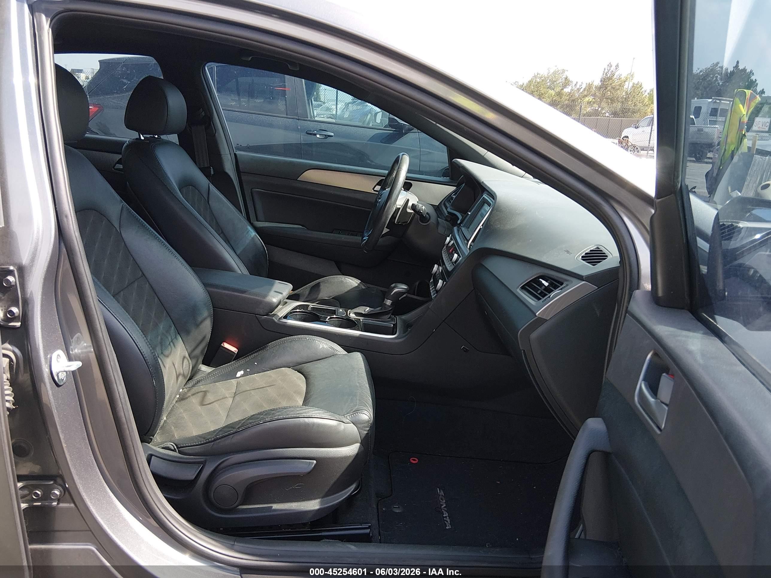 2018 Hyundai Sonata Sport Серый vin: 5NPE34AF8JH697431