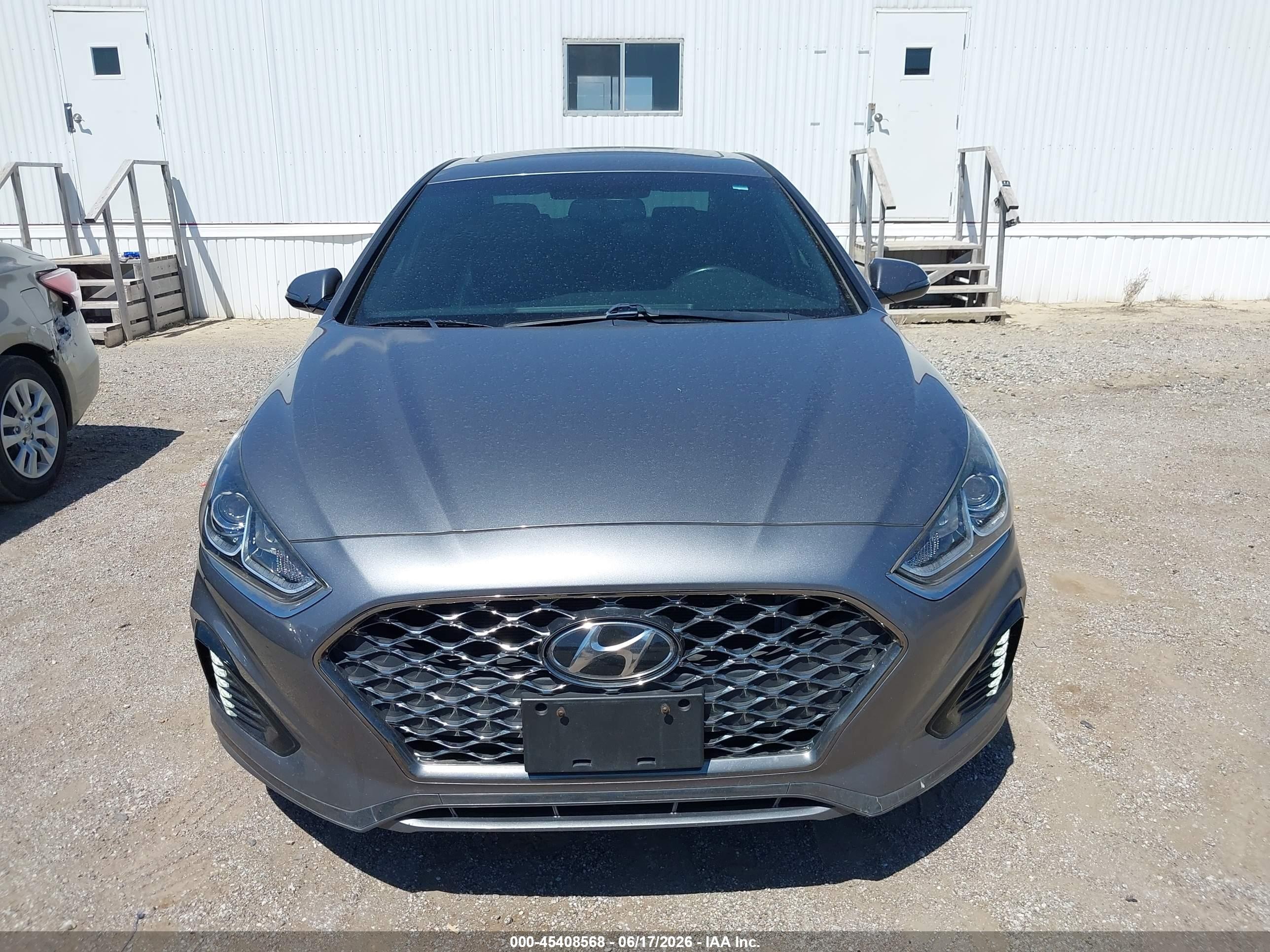 2019 Hyundai Sonata Sport Gray vin: 5NPE34AF8KH780875