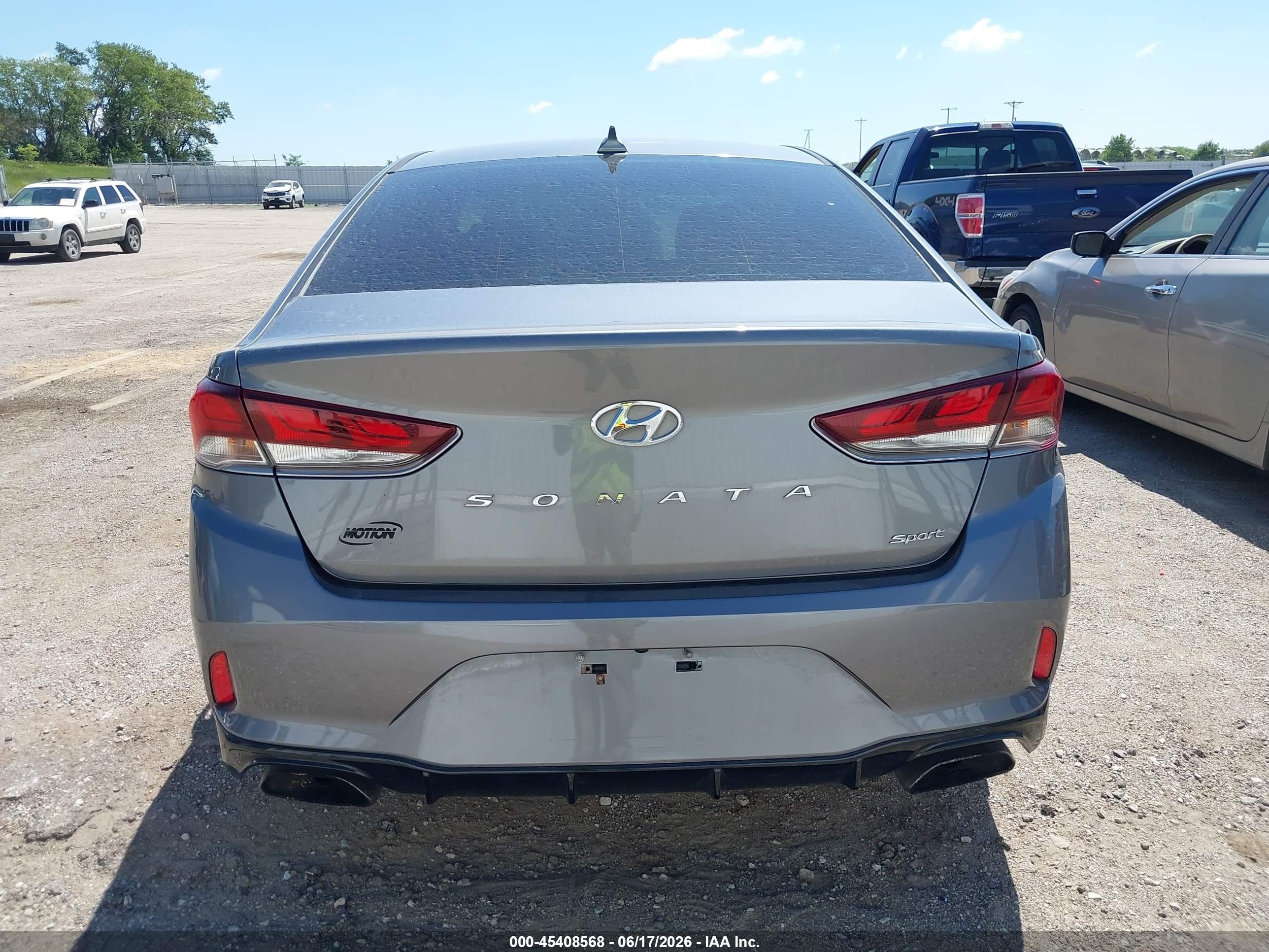 2019 Hyundai Sonata Sport Gray vin: 5NPE34AF8KH780875