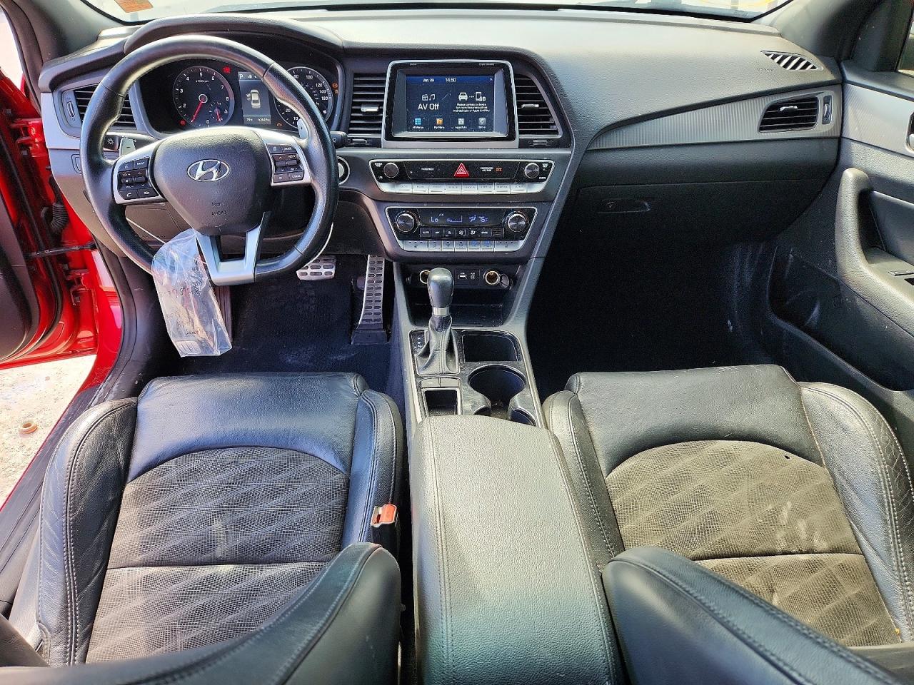 2019 Hyundai Sonata Red vin: 5NPE34AF8KH820680