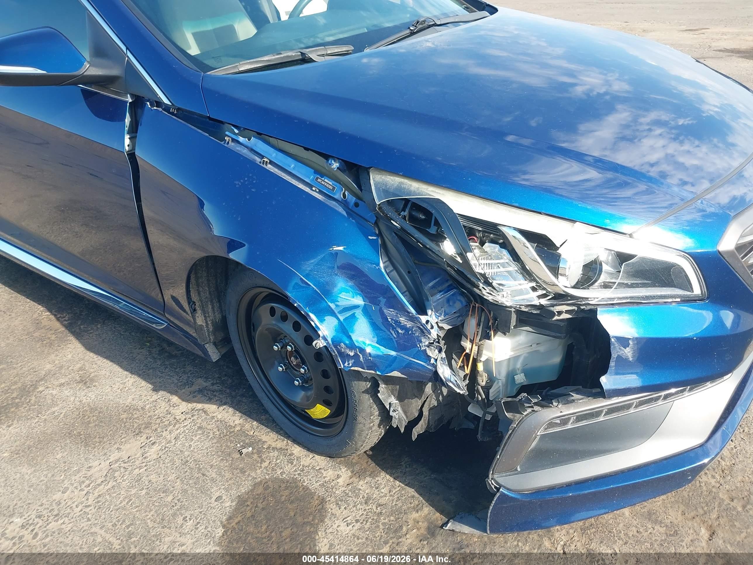 2015 Hyundai Sonata Sport Blue vin: 5NPE34AF9FH020816
