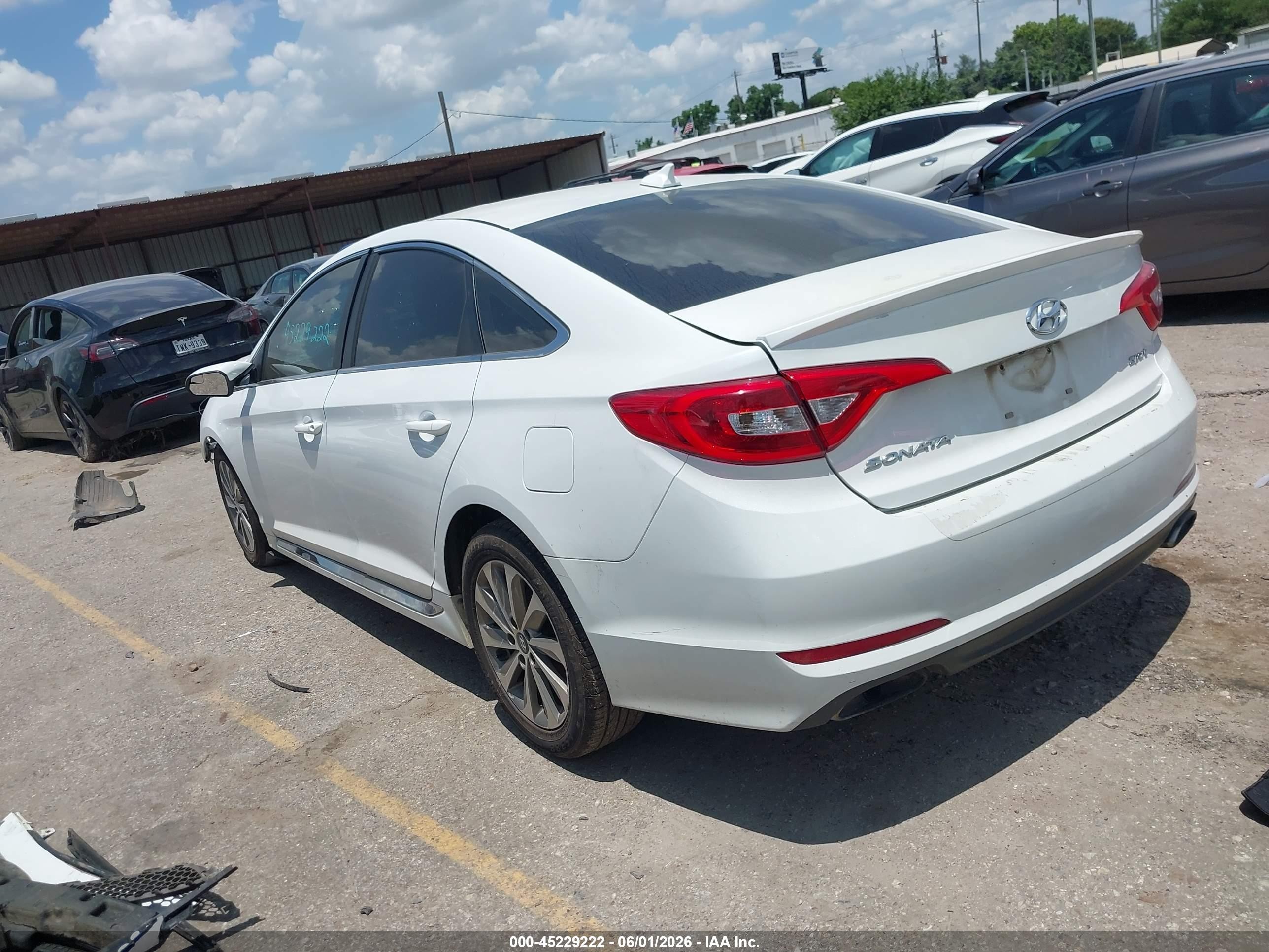 2015 Hyundai Sonata Sport White vin: 5NPE34AF9FH032321