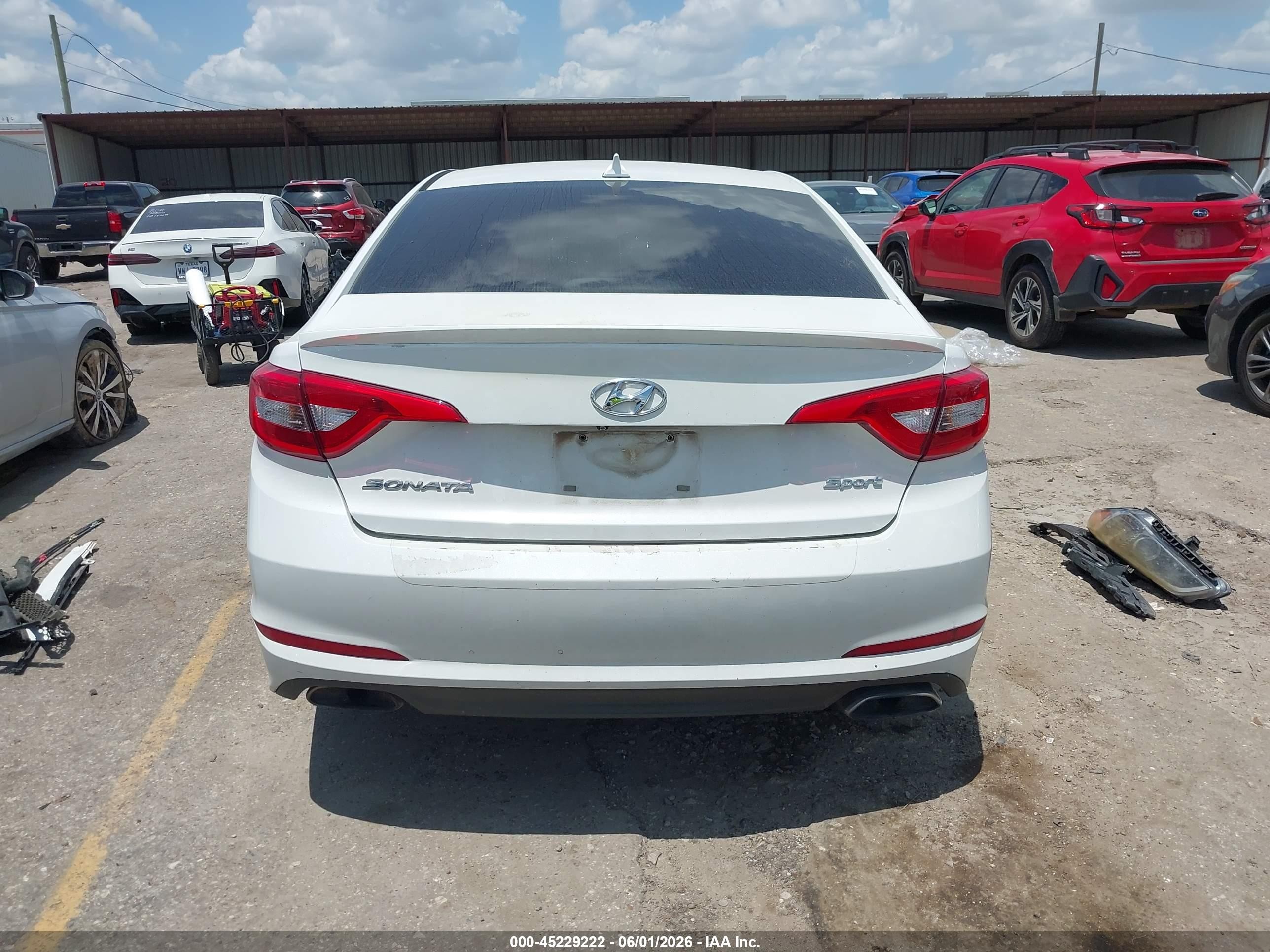 2015 Hyundai Sonata Sport White vin: 5NPE34AF9FH032321